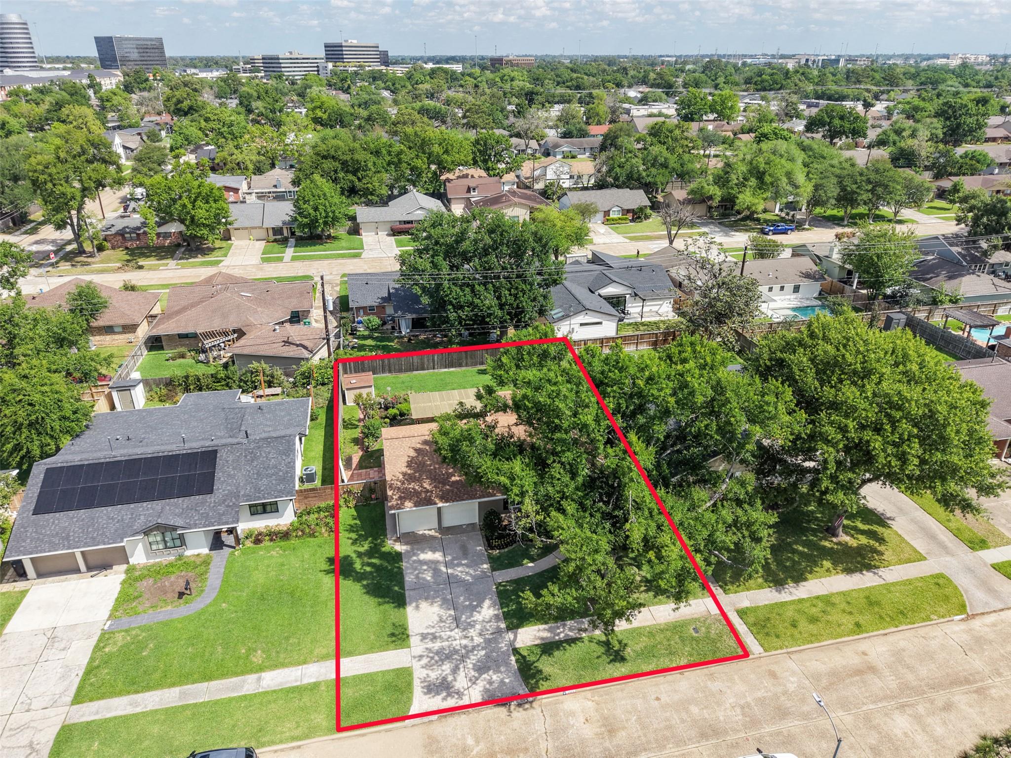 2523 Droxford Dr, Houston, TX 77008