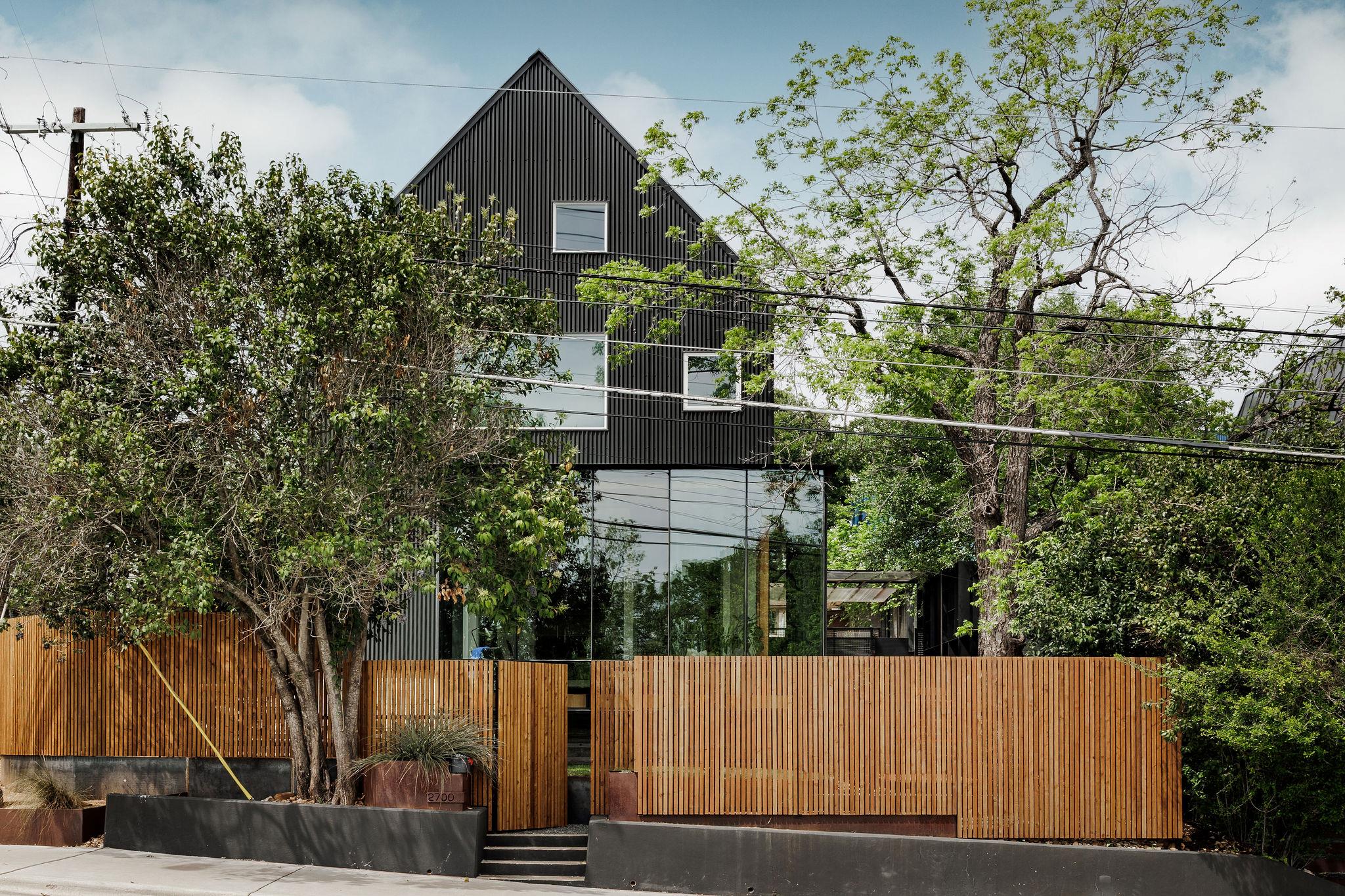 2700 E 12th St, Austin, TX 78702