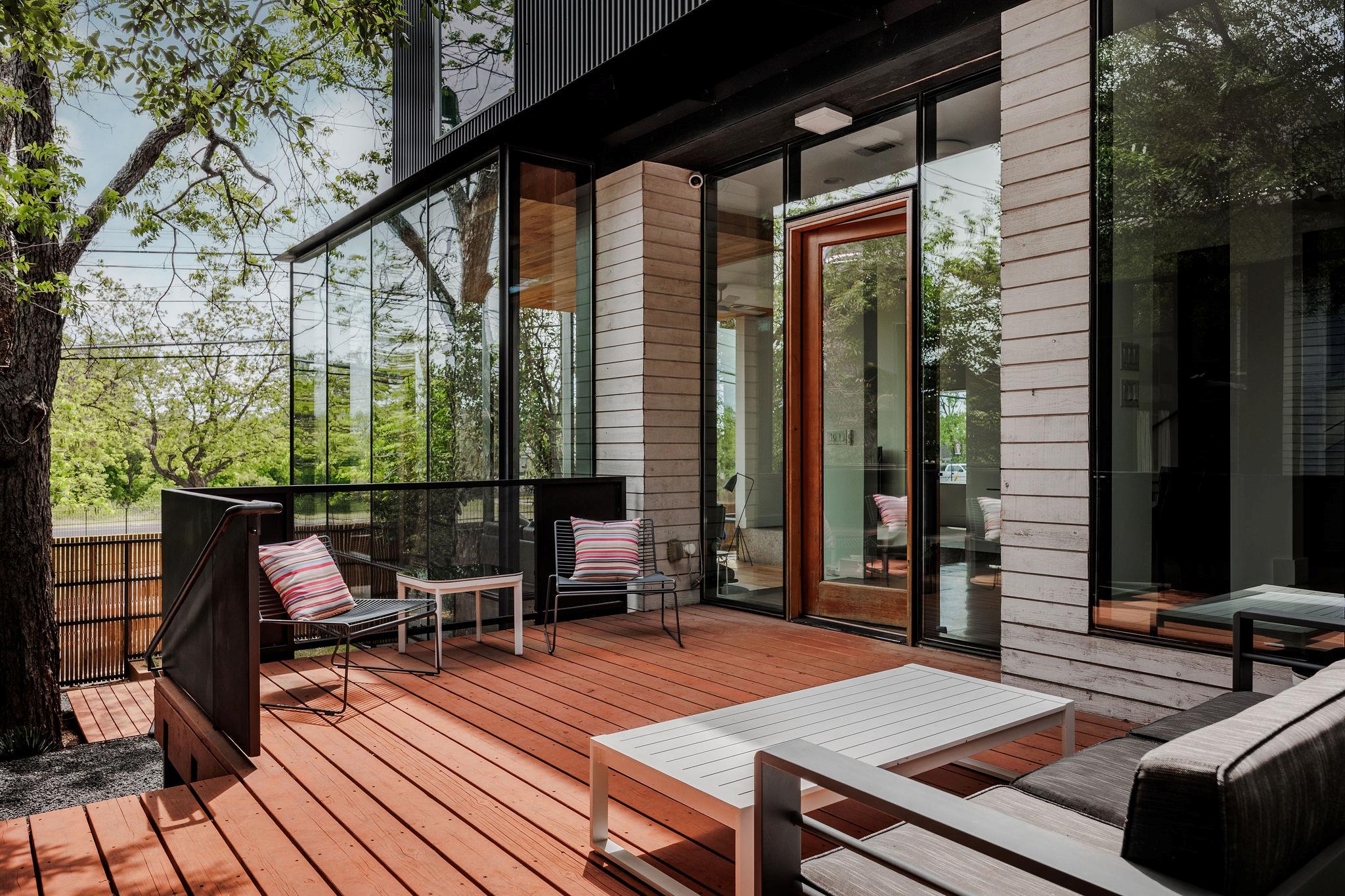 2700 E 12th St, Austin, TX 78702