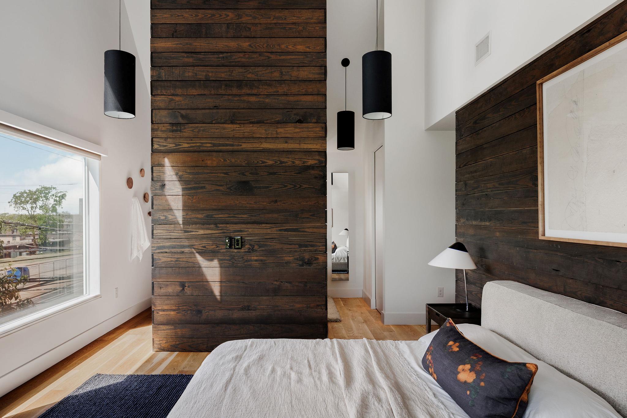 2700 E 12th St, Austin, TX 78702