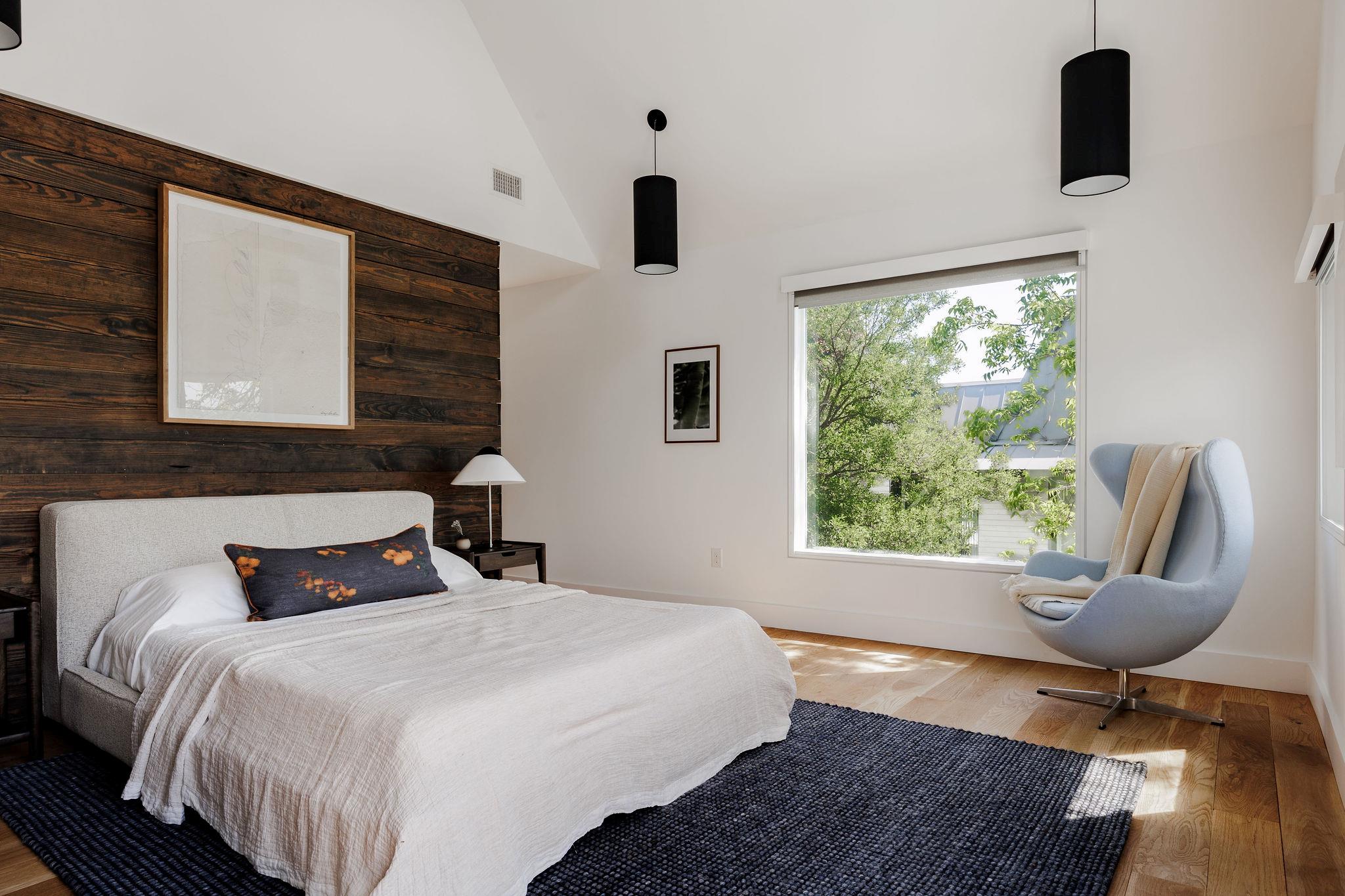 2700 E 12th St, Austin, TX 78702