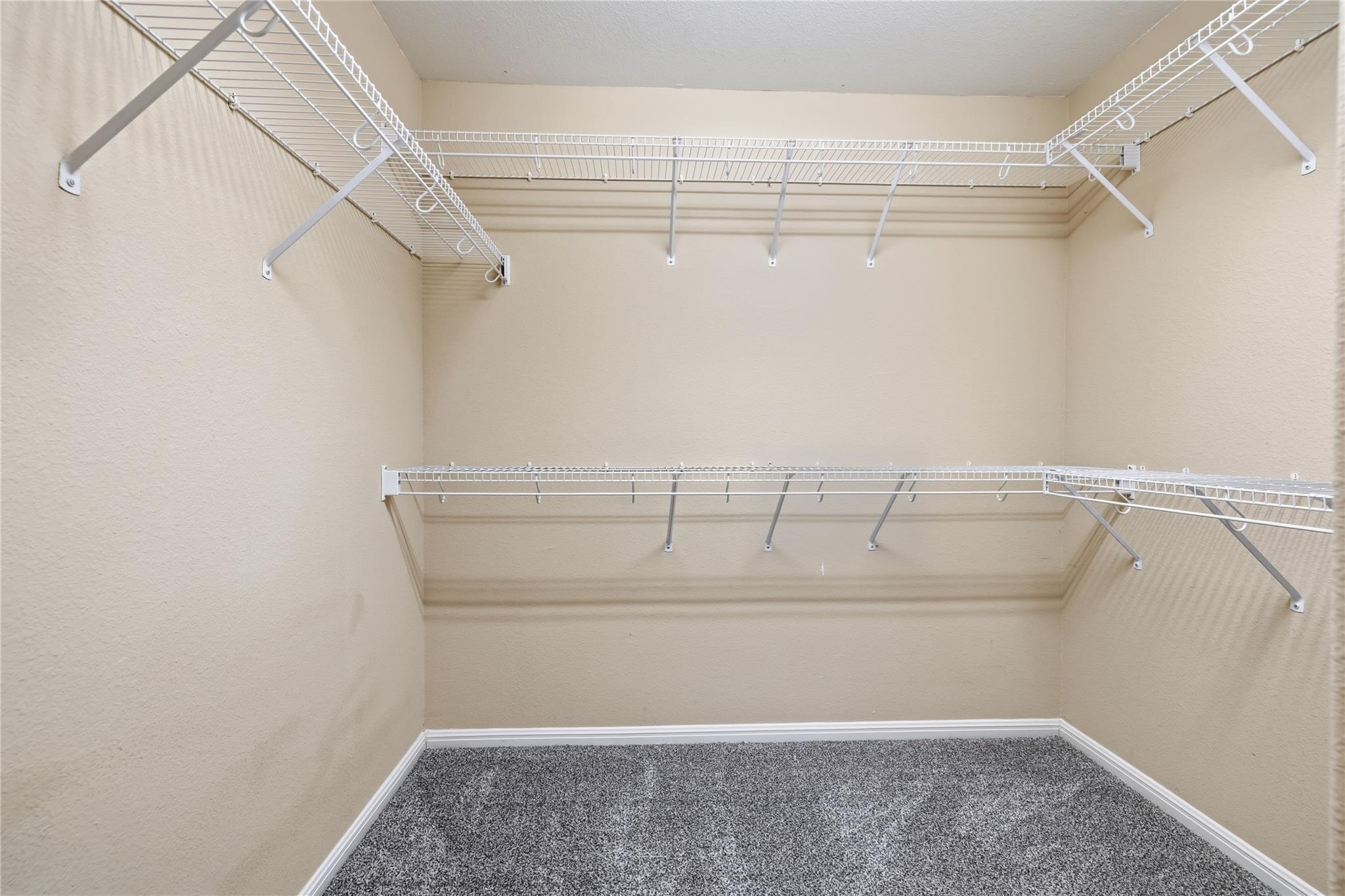 18536 Blue Pond Dr, Pflugerville, TX 78660