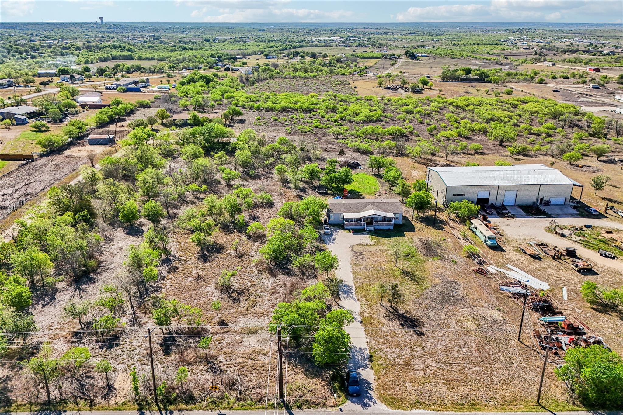 788 Williamson Rd, Niederwald, TX 78640