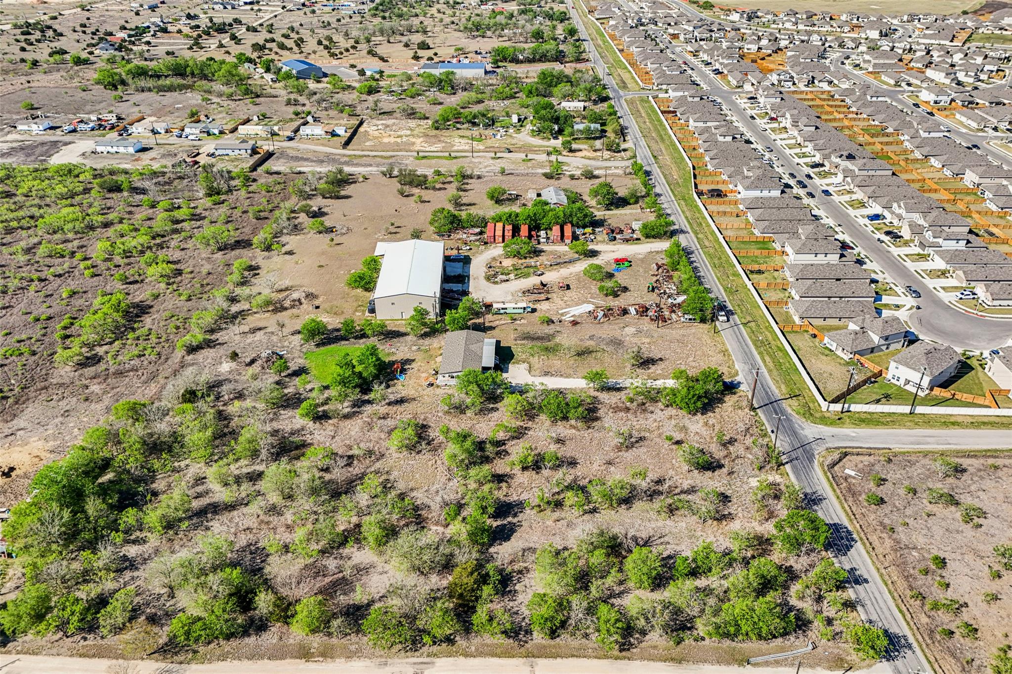 788 Williamson Rd, Niederwald, TX 78640