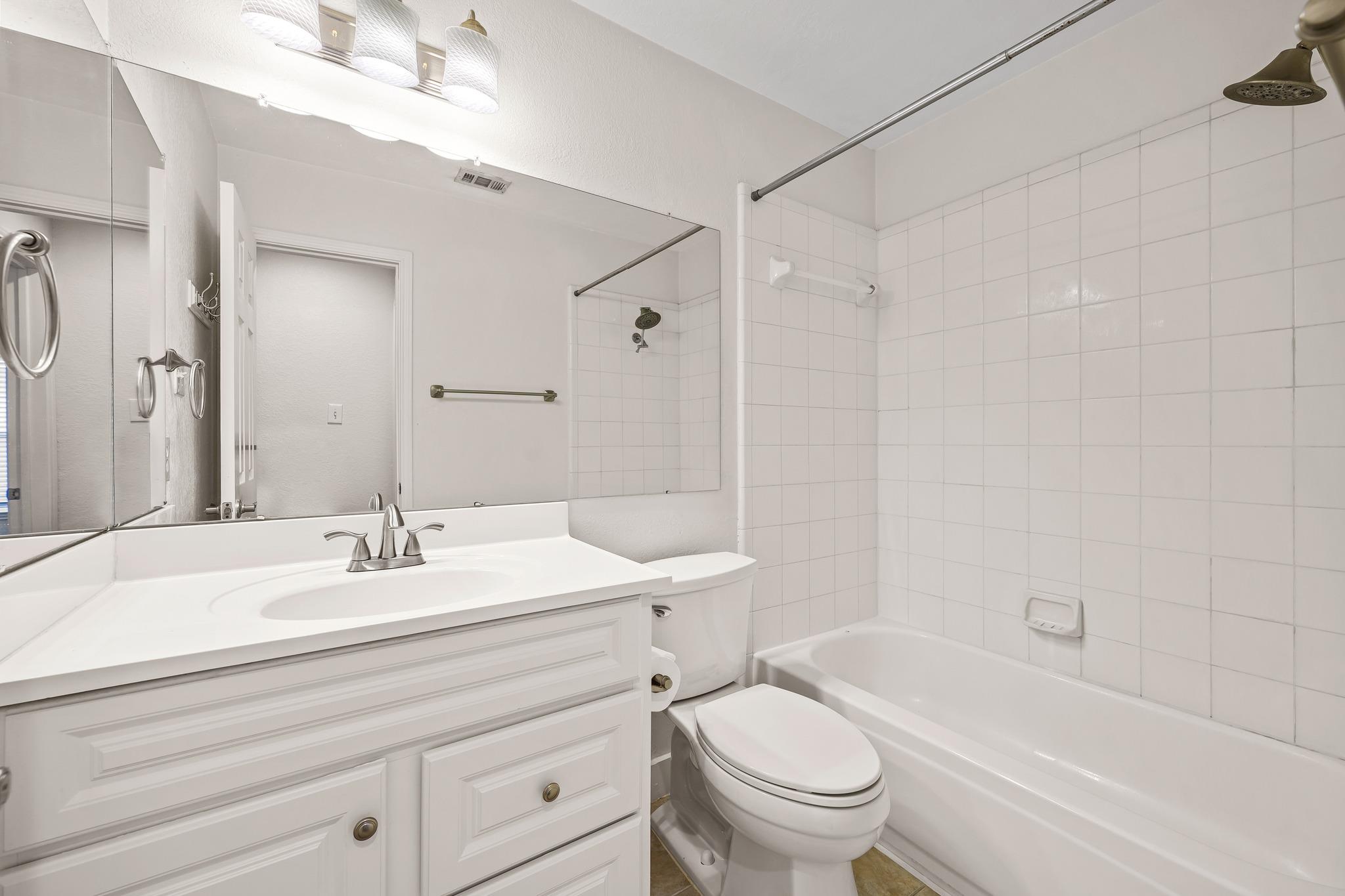 16920 E Dorman Dr, Round Rock, TX 78681