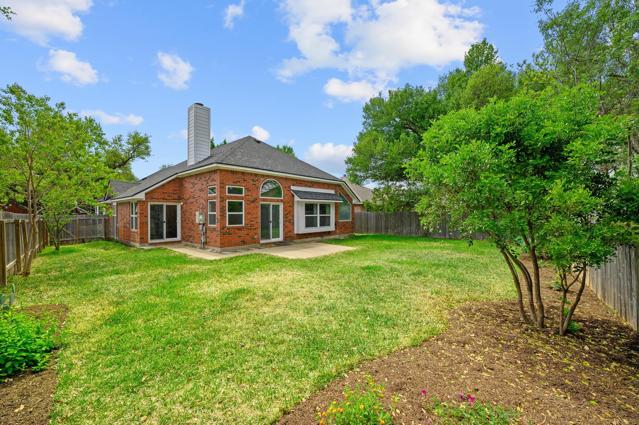 16920 E Dorman Dr, Round Rock, TX 78681