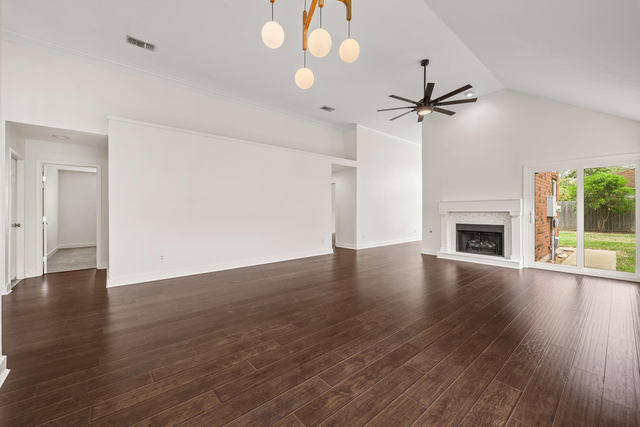 16920 E Dorman Dr, Round Rock, TX 78681