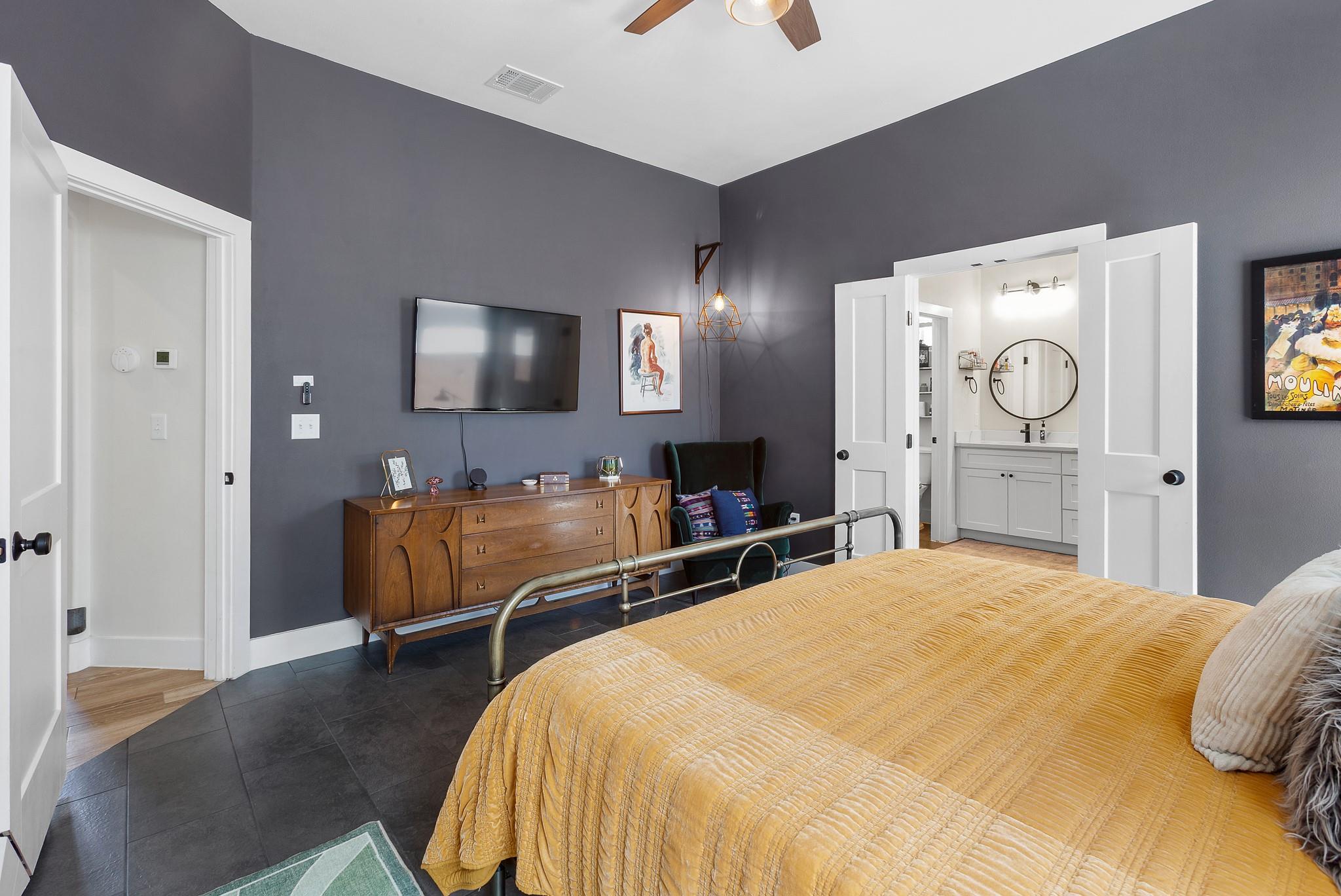 303 W Browning St, Manor, TX 78653