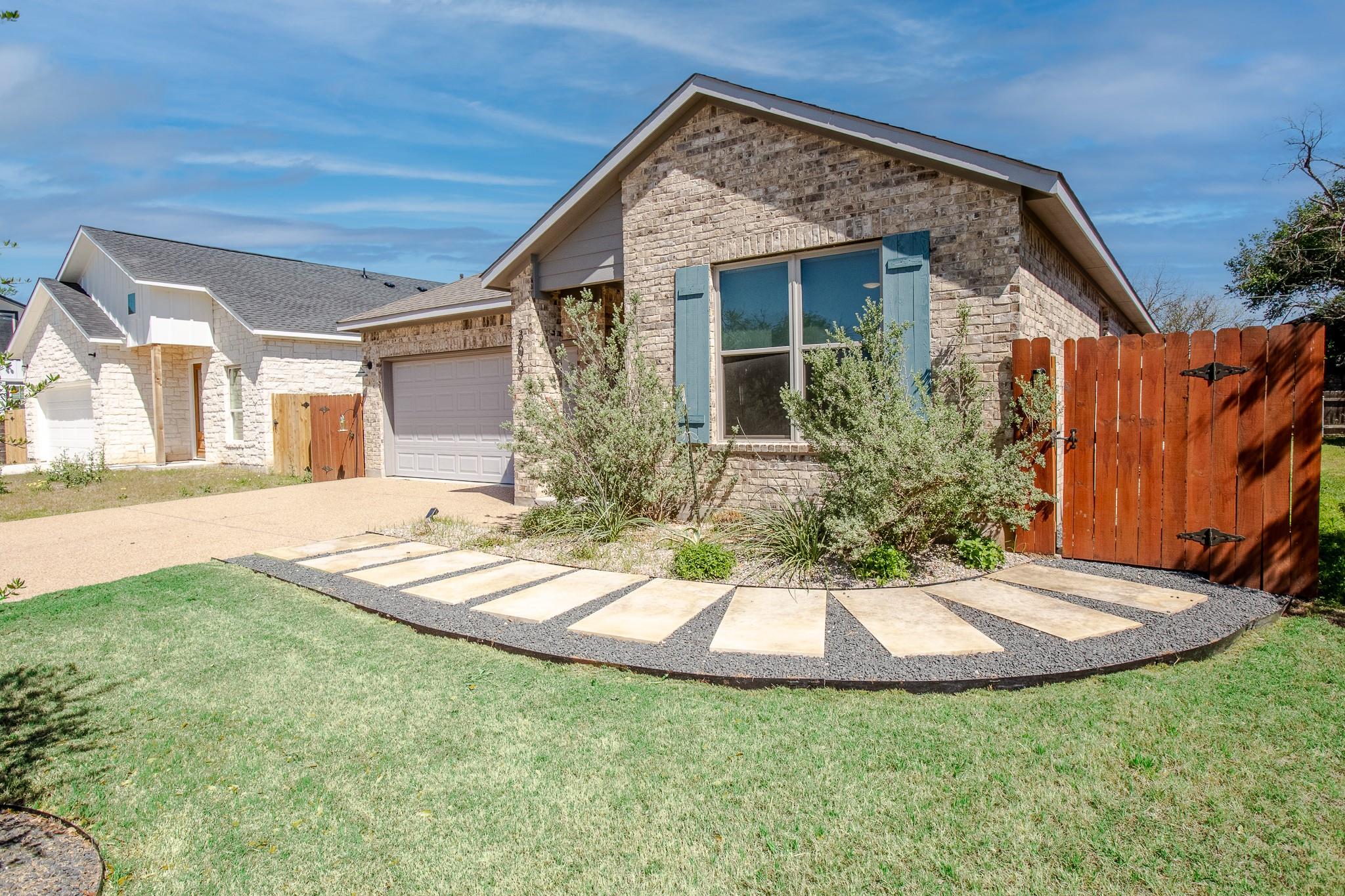 303 W Browning St, Manor, TX 78653