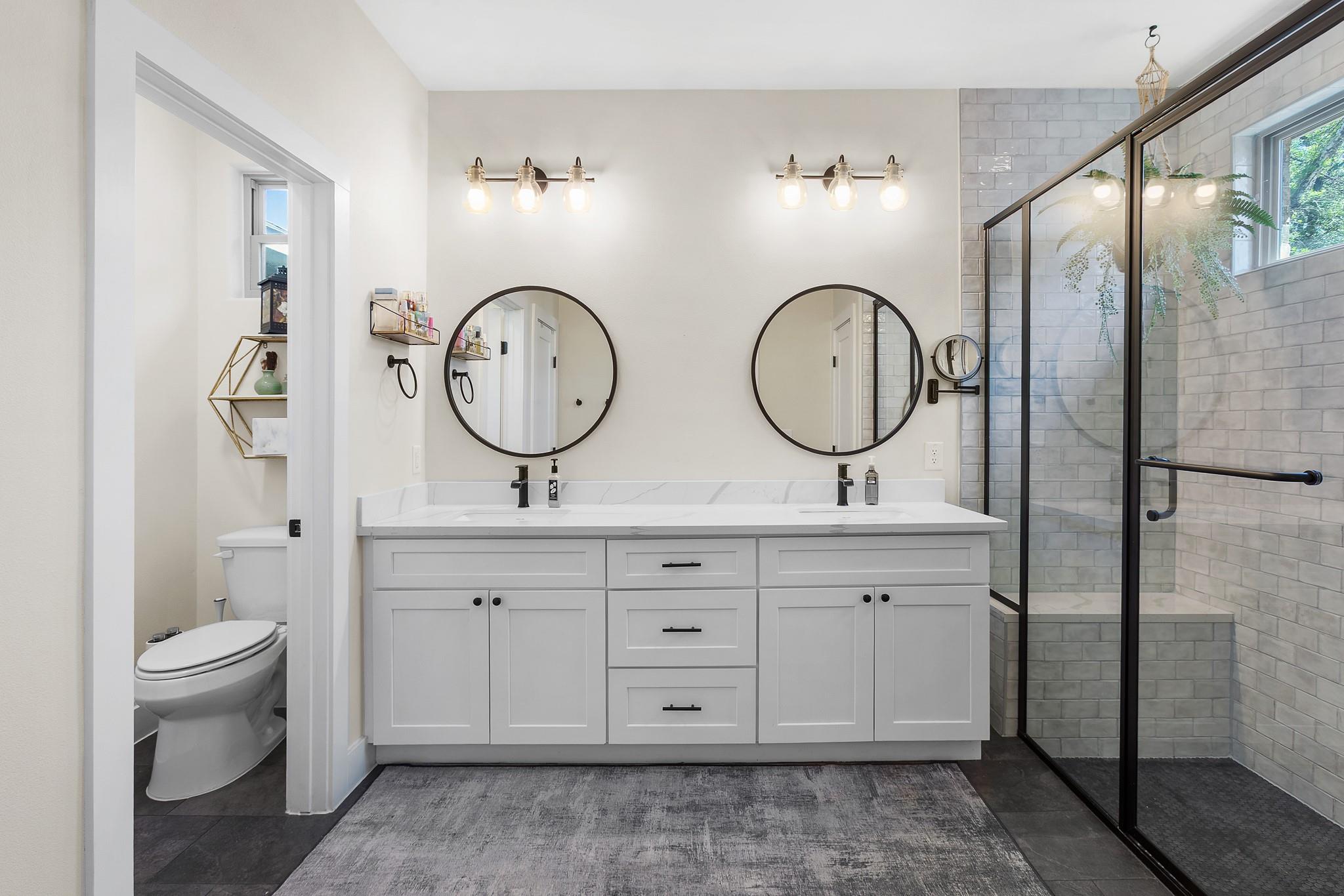 303 W Browning St, Manor, TX 78653