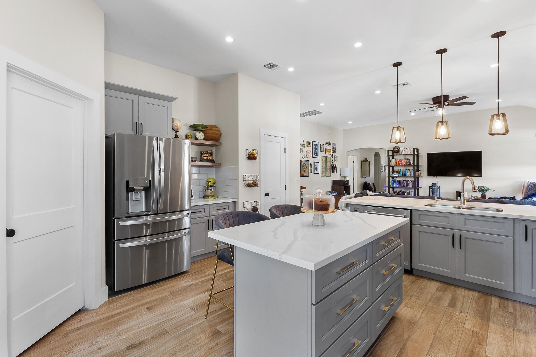 303 W Browning St, Manor, TX 78653