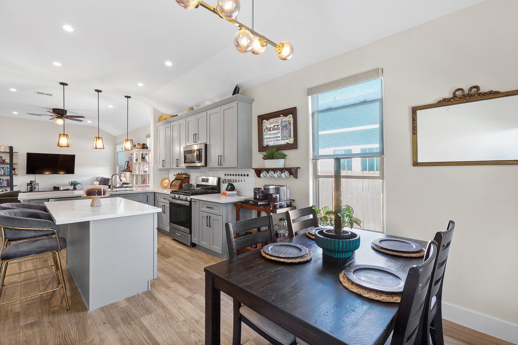 303 W Browning St, Manor, TX 78653