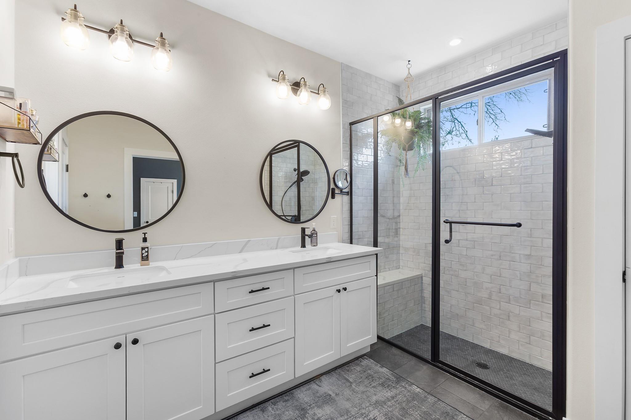 303 W Browning St, Manor, TX 78653