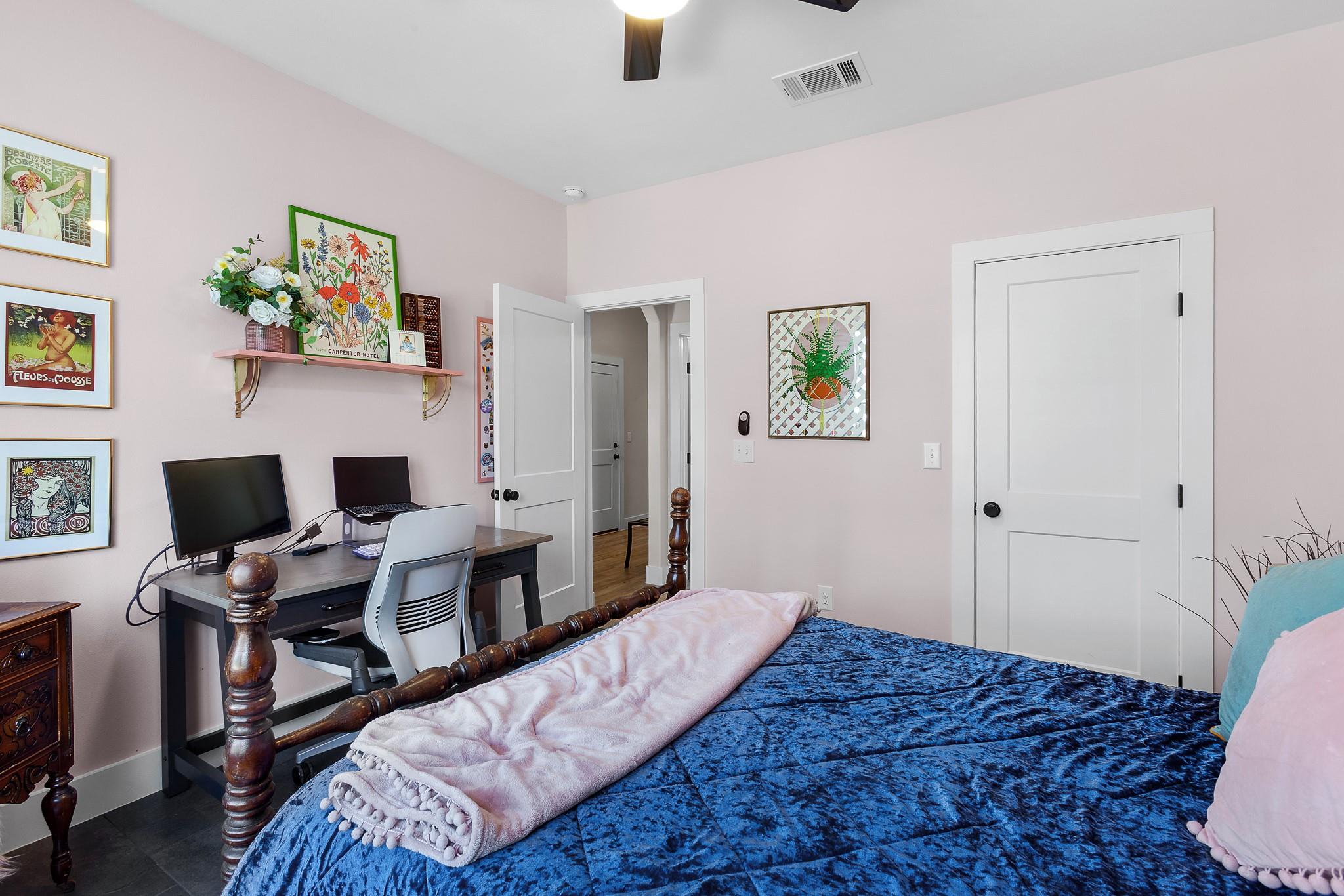 303 W Browning St, Manor, TX 78653