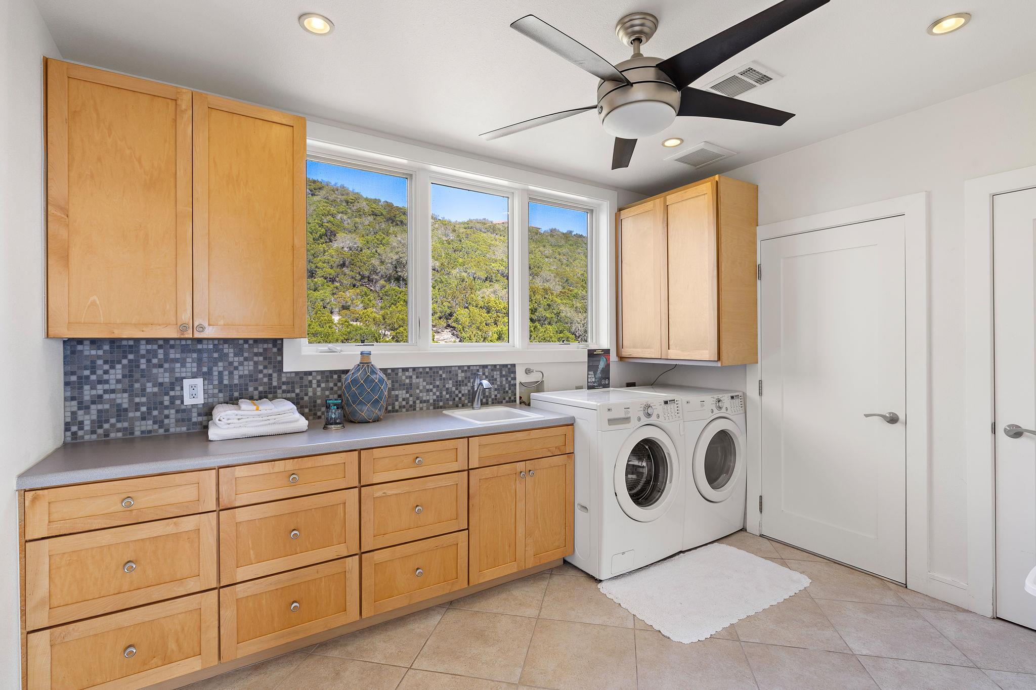 14020 Lake View Dr, Austin, TX 78732