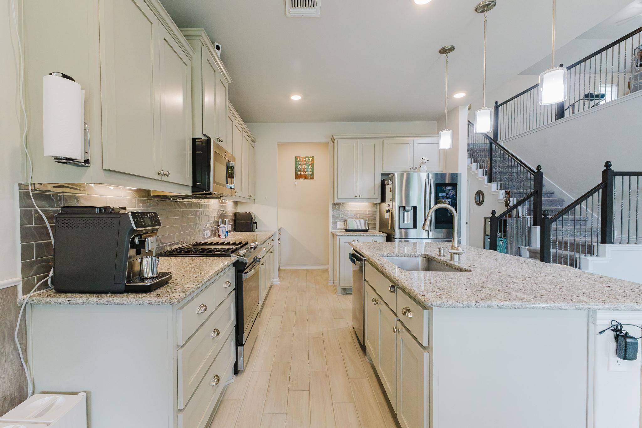 2021 Matlock Cir, Hutto, TX 78634