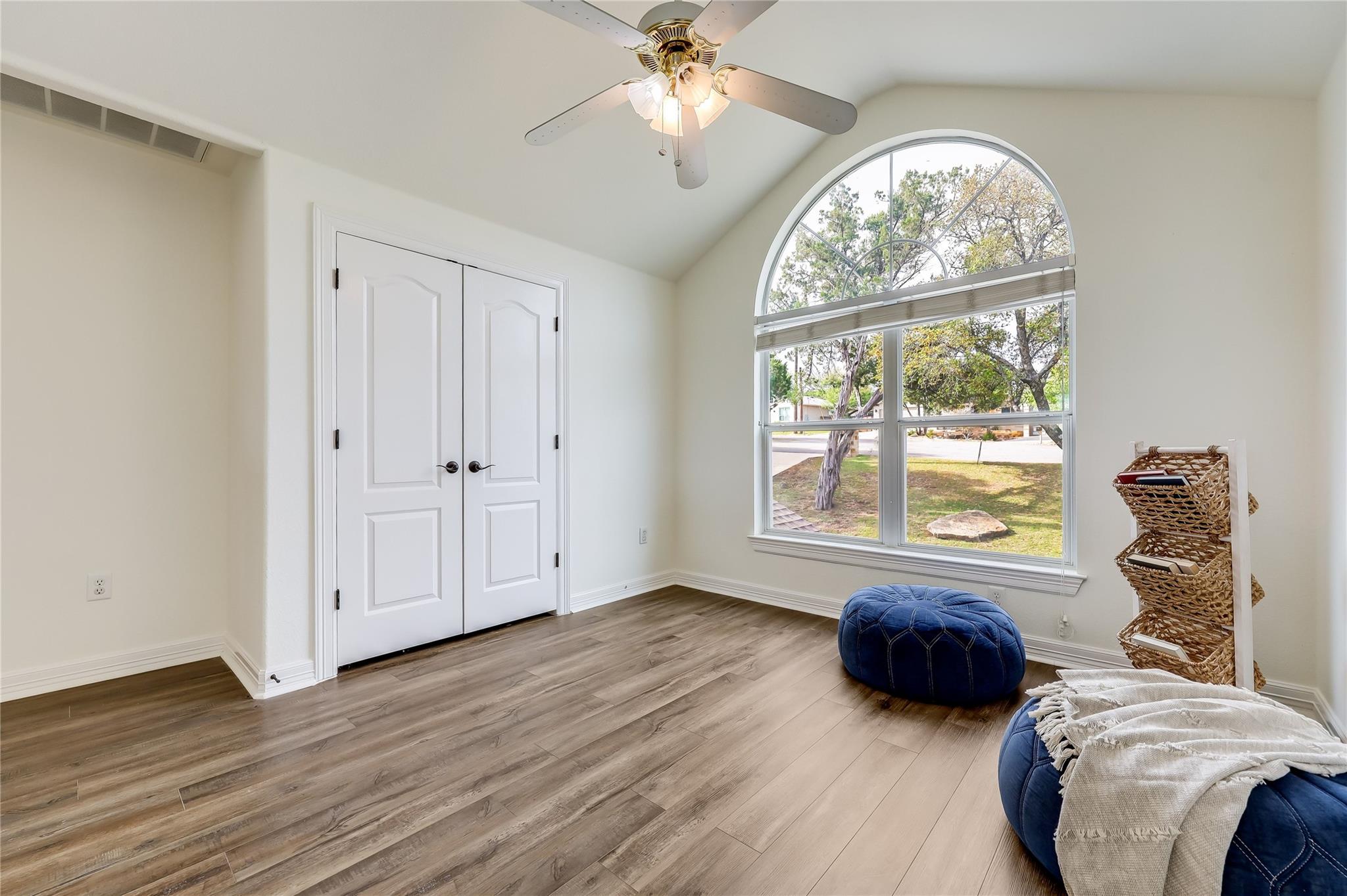 21825 Surrey Ln, Lago Vista, TX 78645