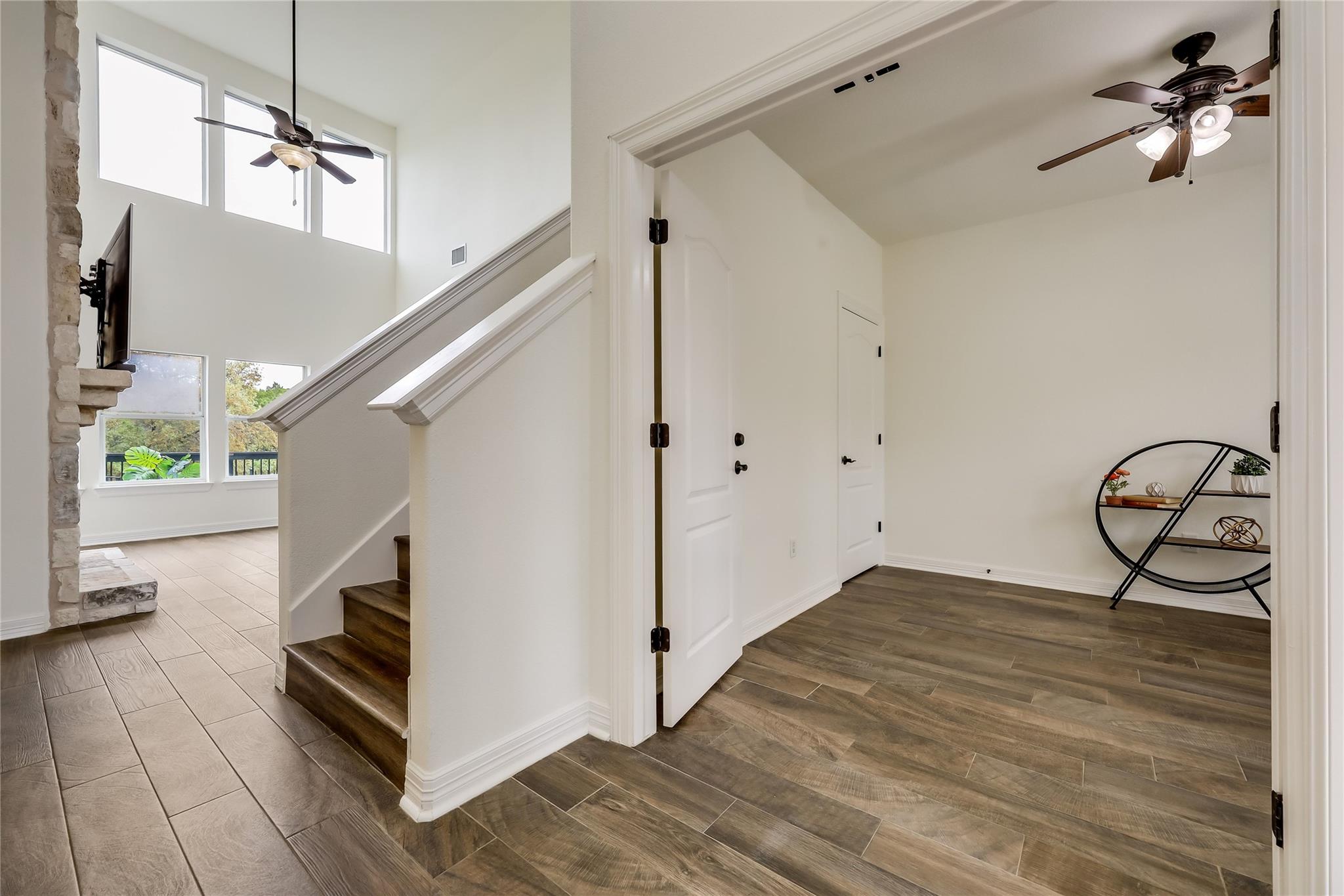 21825 Surrey Ln, Lago Vista, TX 78645