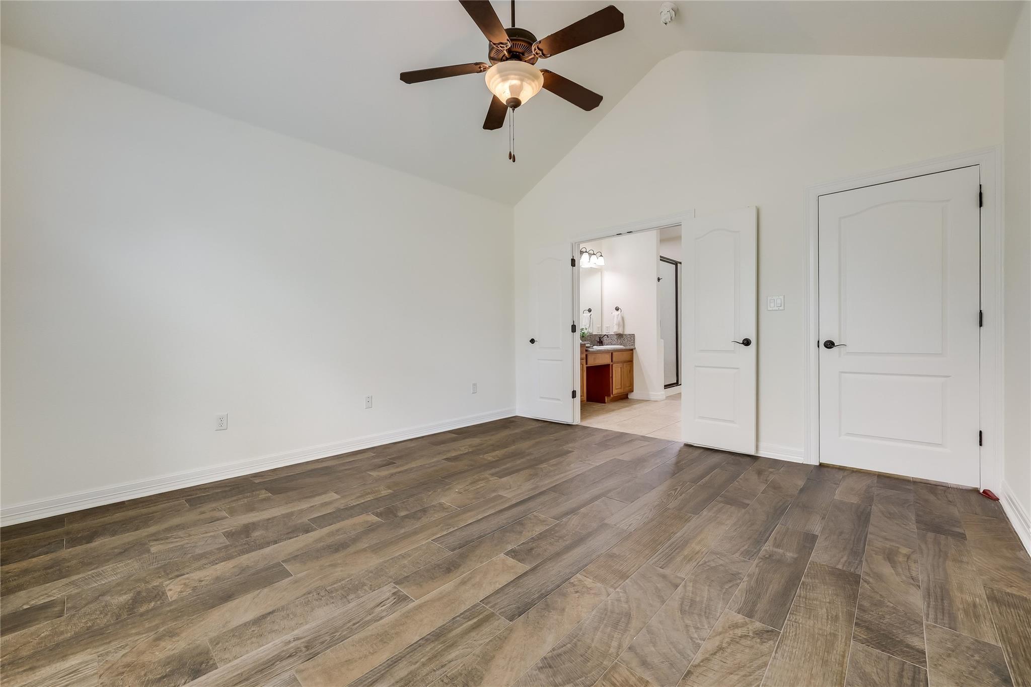 21825 Surrey Ln, Lago Vista, TX 78645