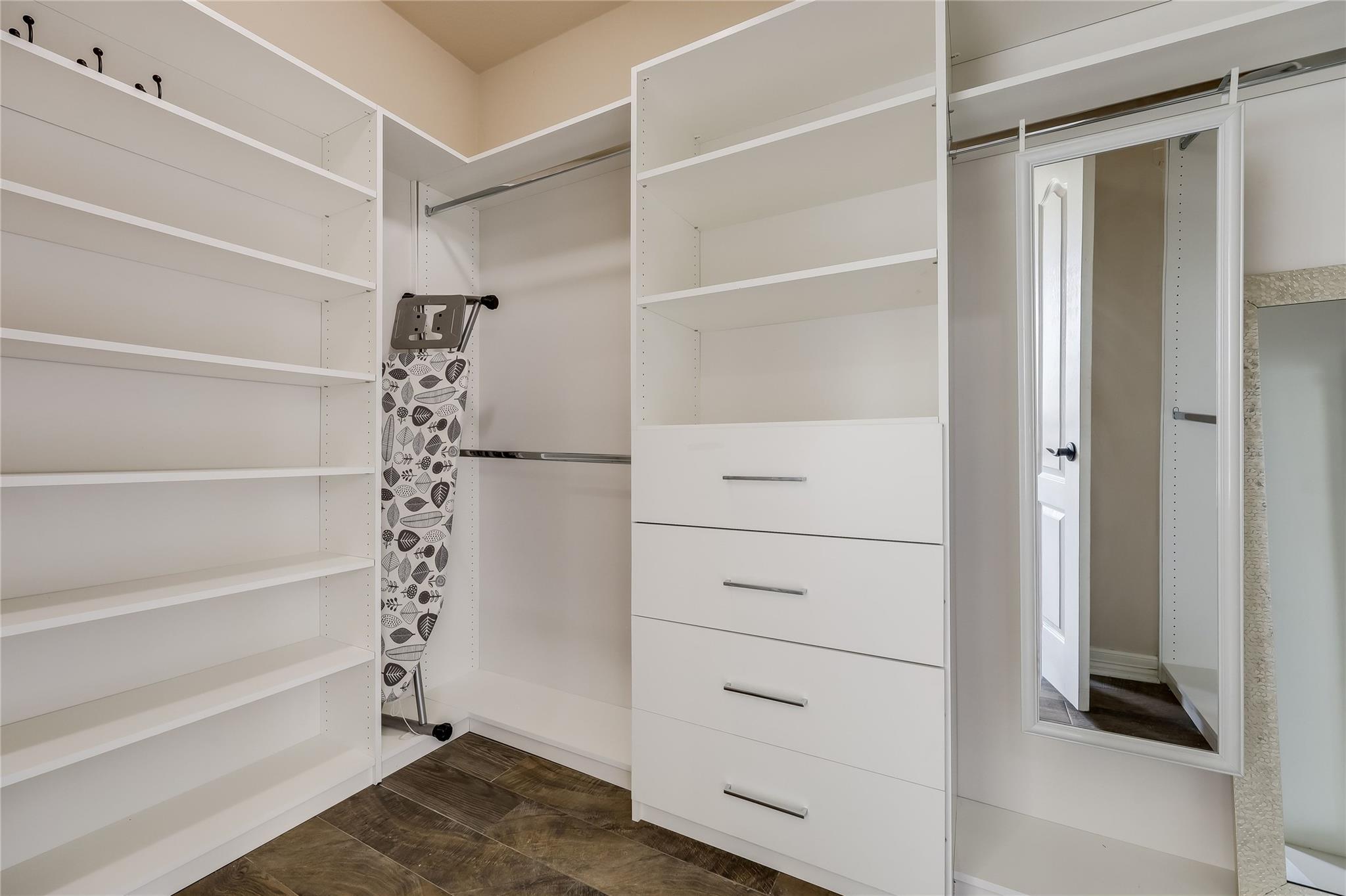 21825 Surrey Ln, Lago Vista, TX 78645