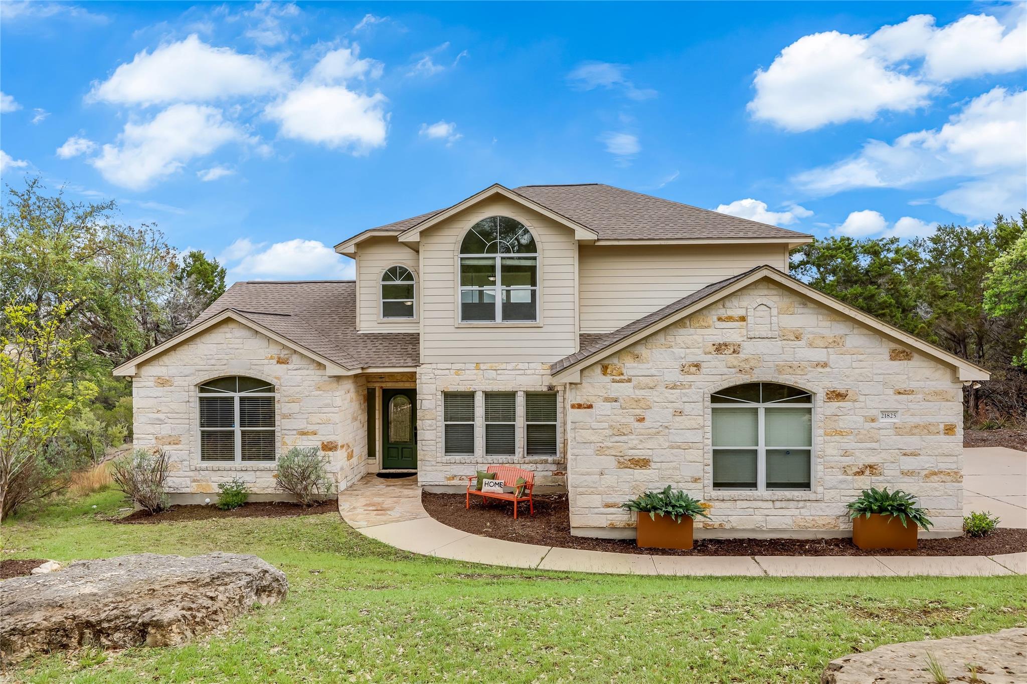 21825 Surrey Ln, Lago Vista, TX 78645