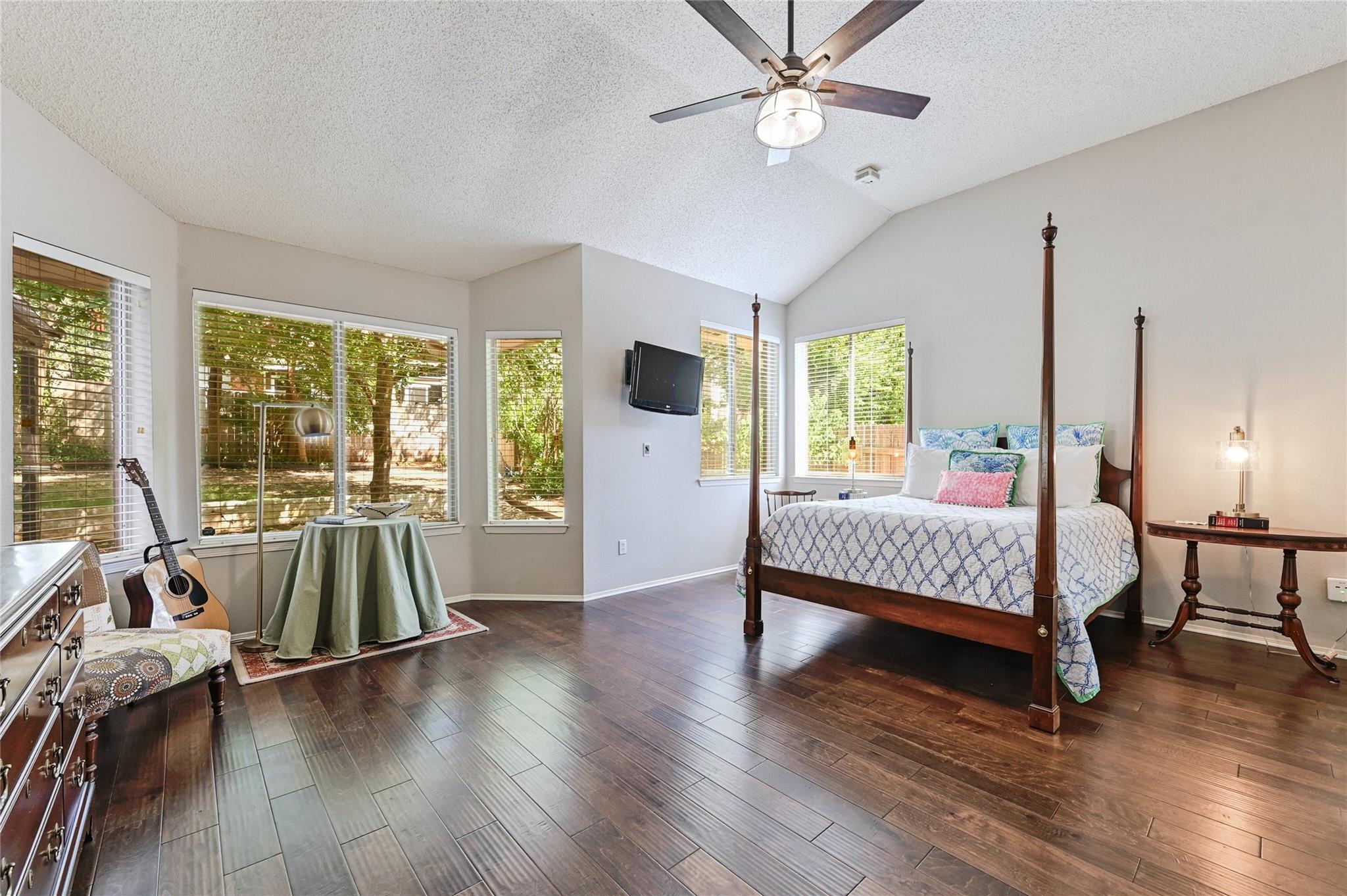 10906 Redgate Ln, Austin, TX 78739