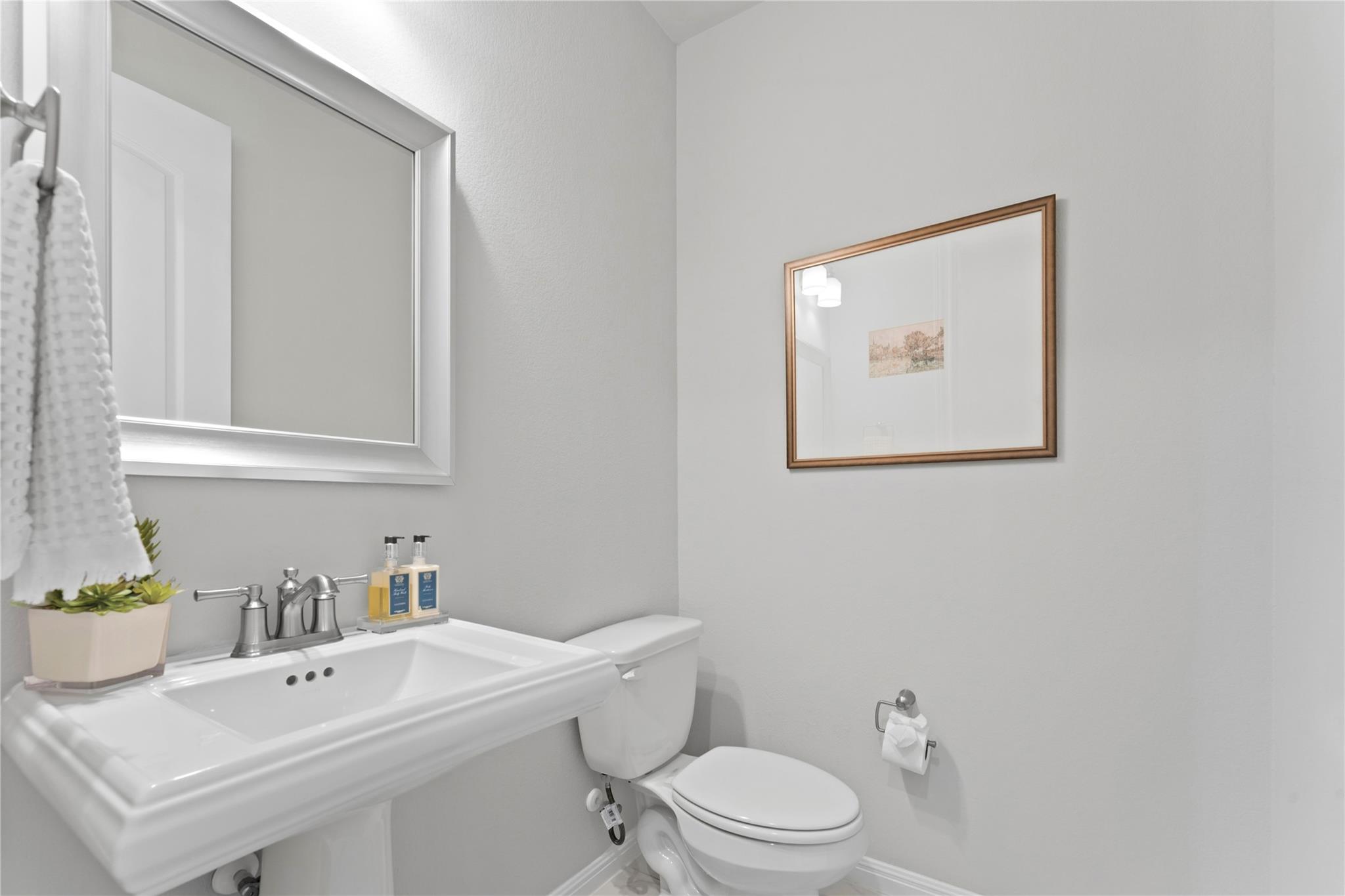 1825 Hazy Hills Loop, Dripping Springs, TX 78620