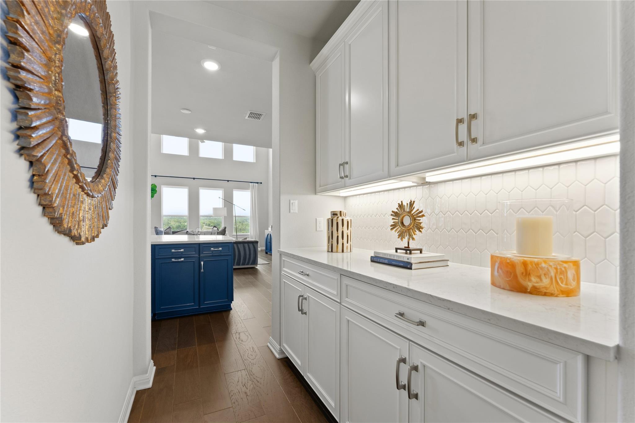 1825 Hazy Hills Loop, Dripping Springs, TX 78620