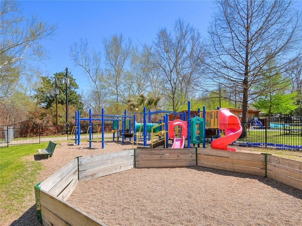 1100 Lipan Trl, Austin, TX 78733