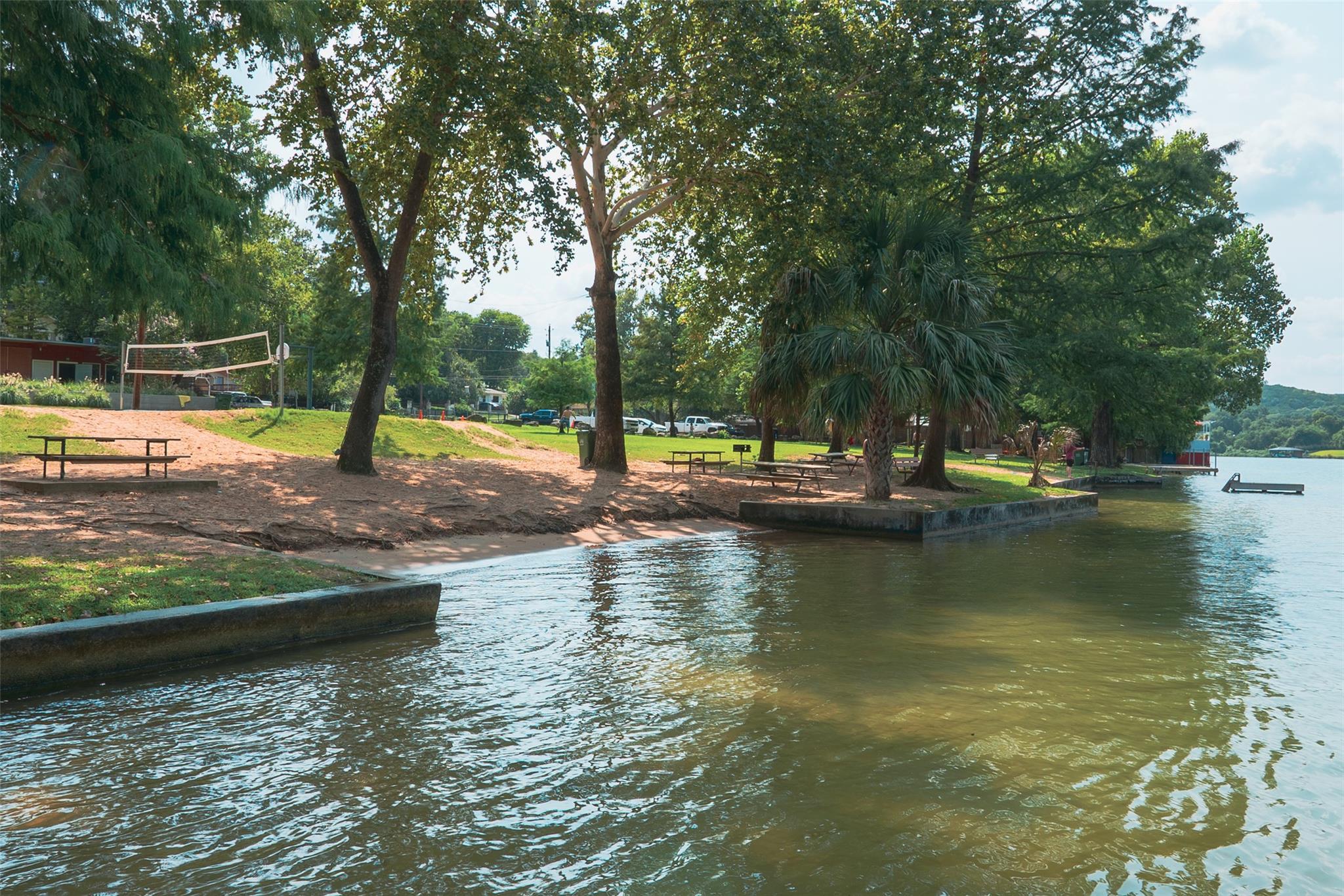 1100 Lipan Trl, Austin, TX 78733