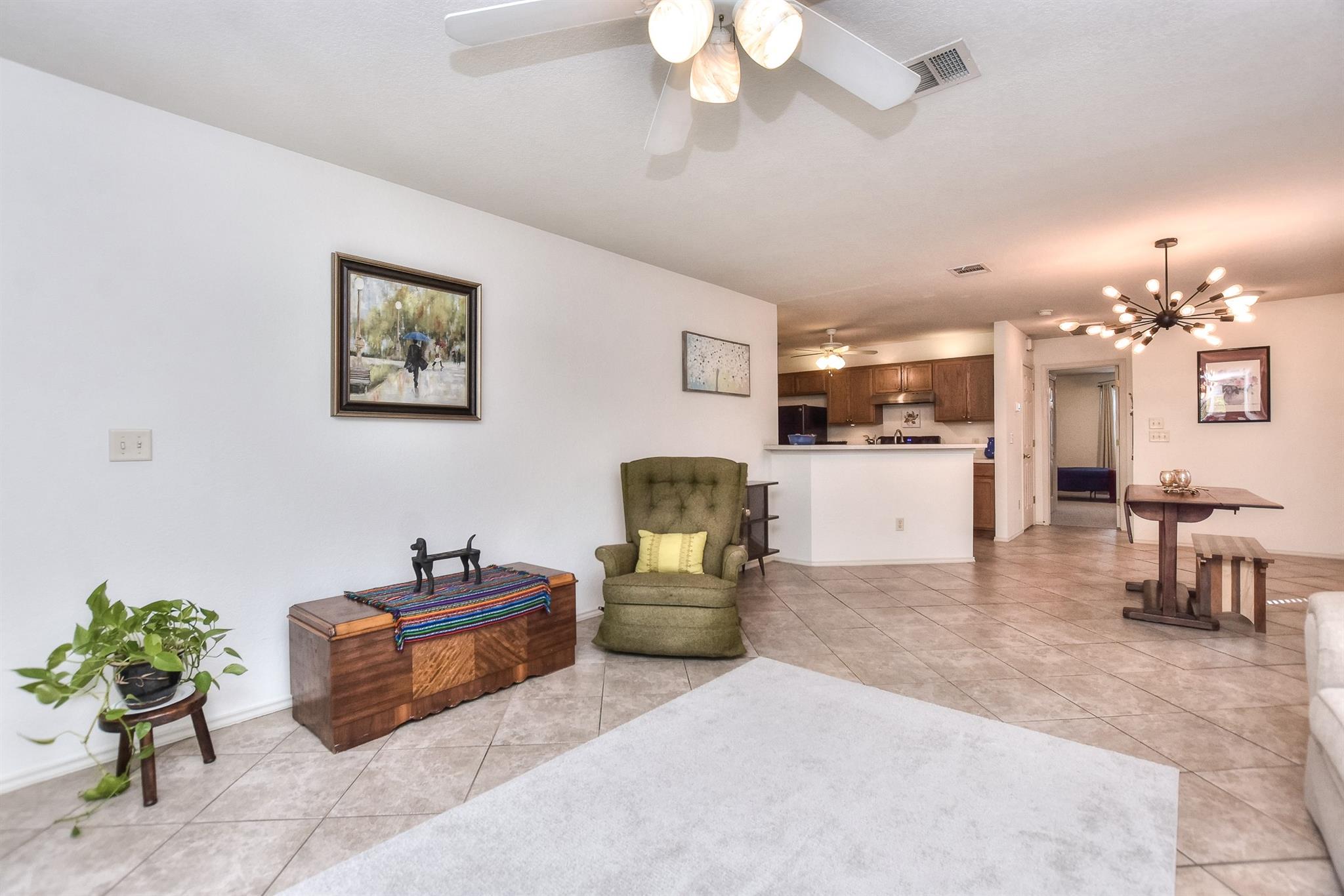 1410 E 3rd St, Georgetown, TX 78626