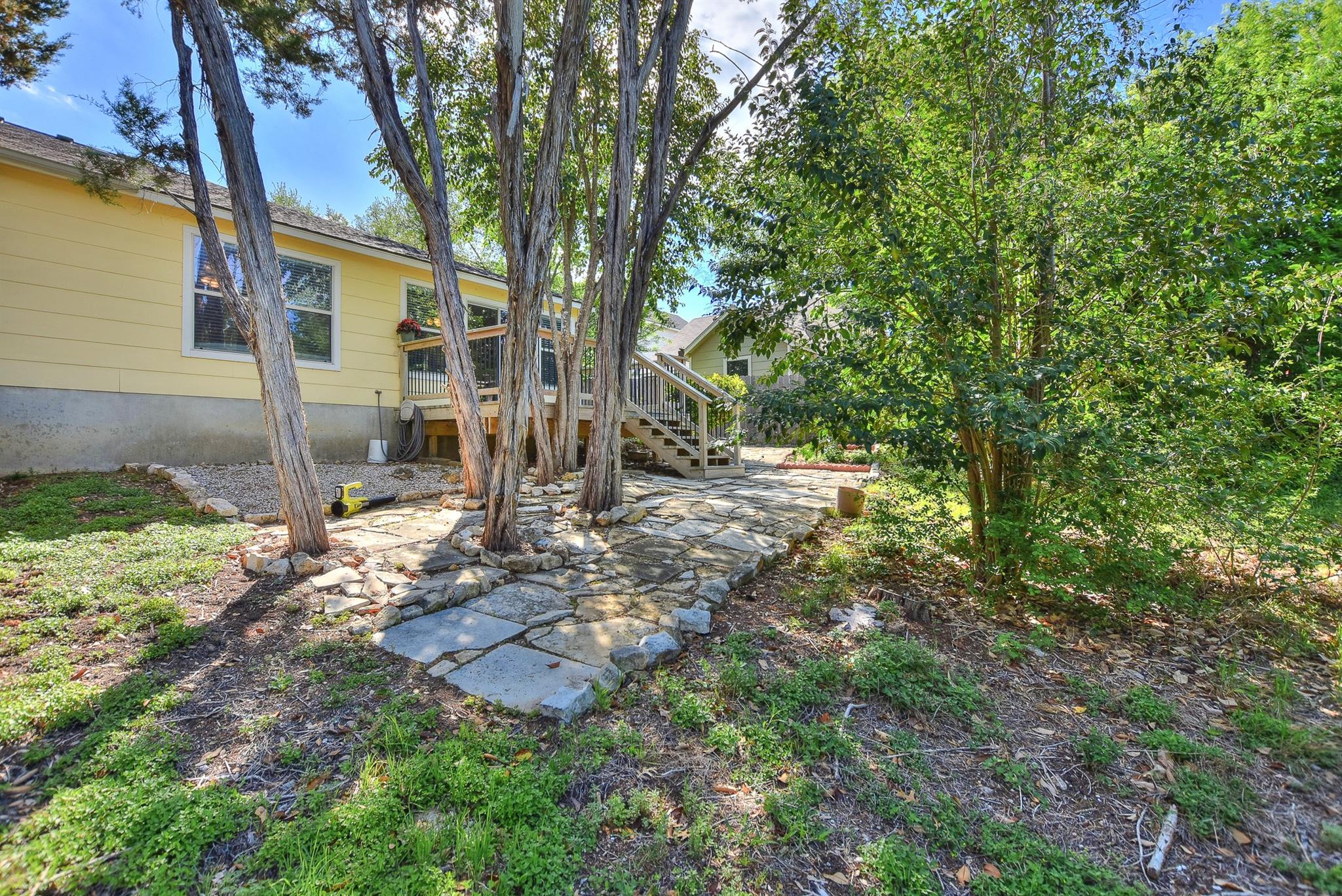 1410 E 3rd St, Georgetown, TX 78626