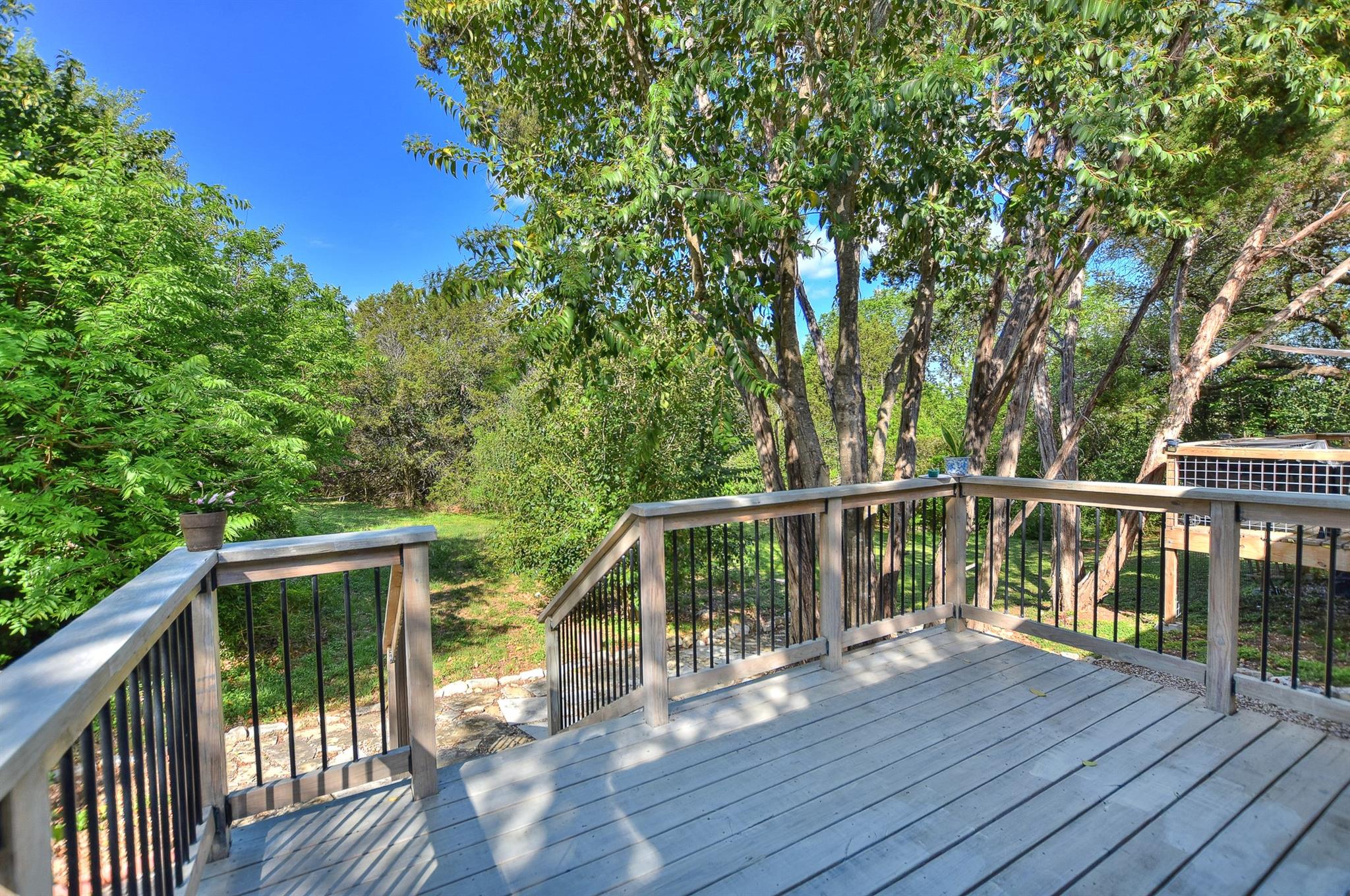 1410 E 3rd St, Georgetown, TX 78626