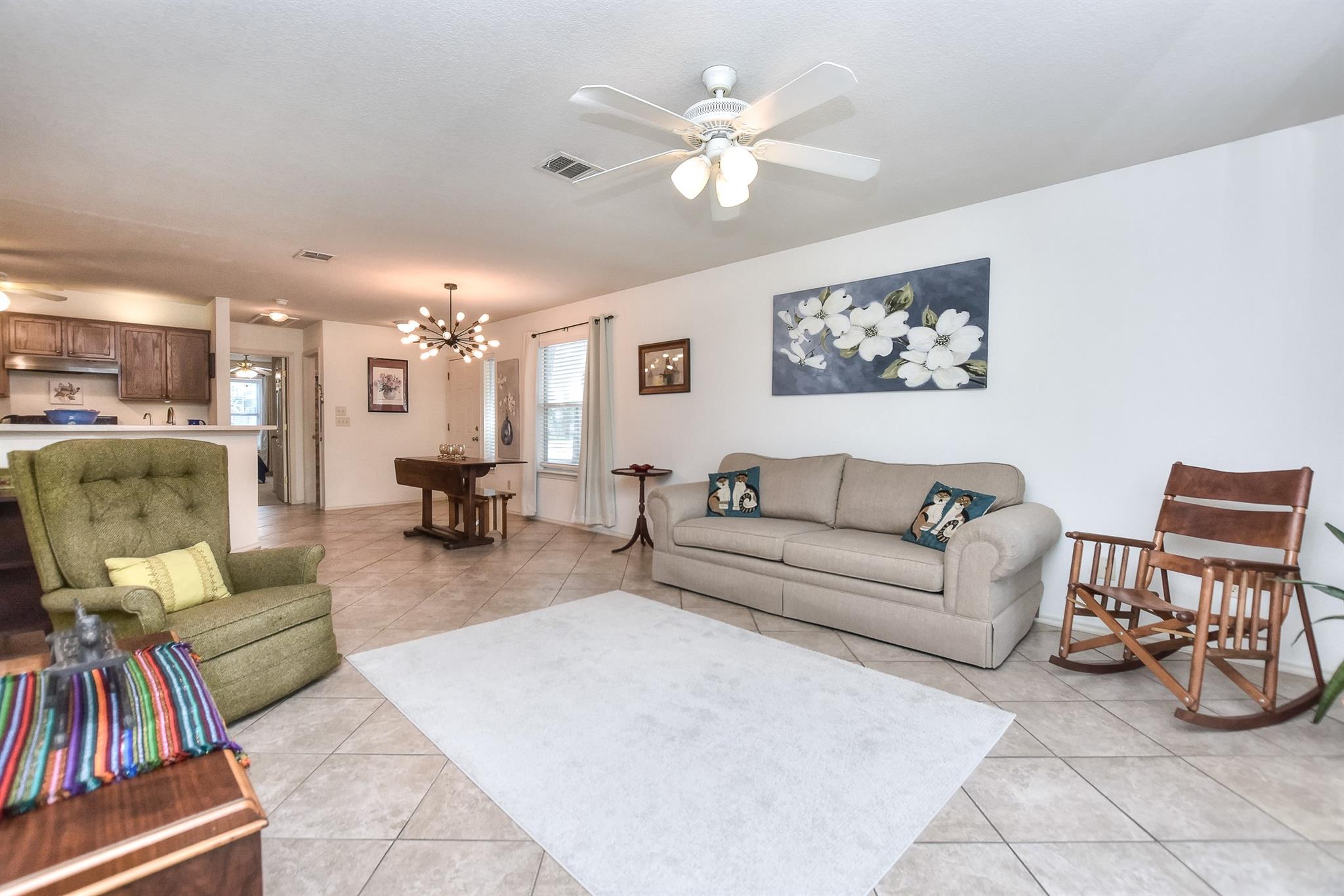 1410 E 3rd St, Georgetown, TX 78626