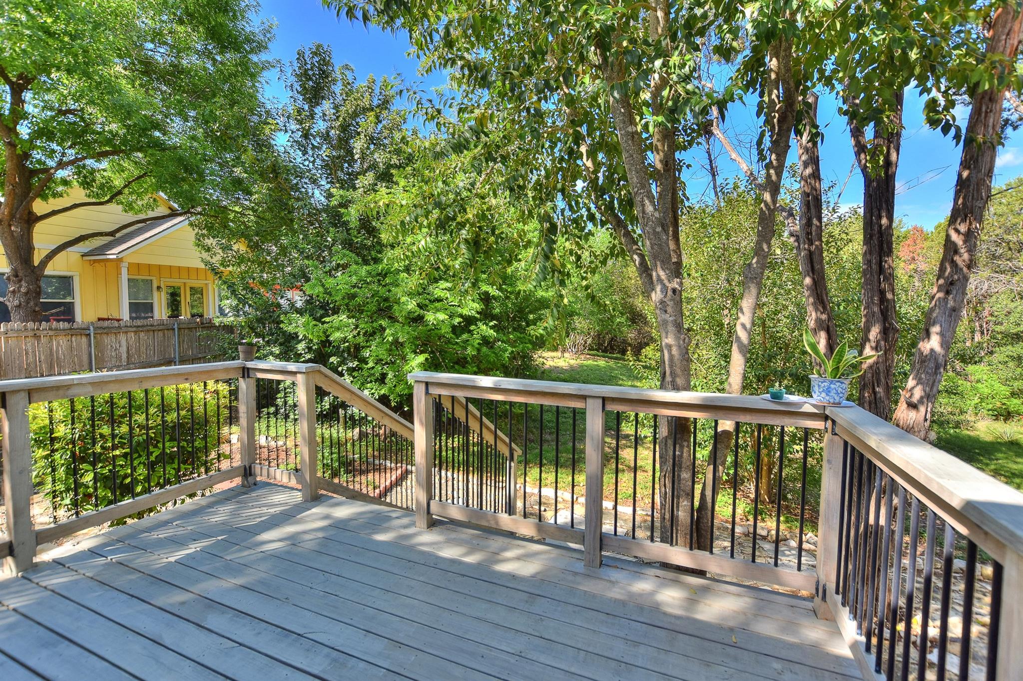 1410 E 3rd St, Georgetown, TX 78626