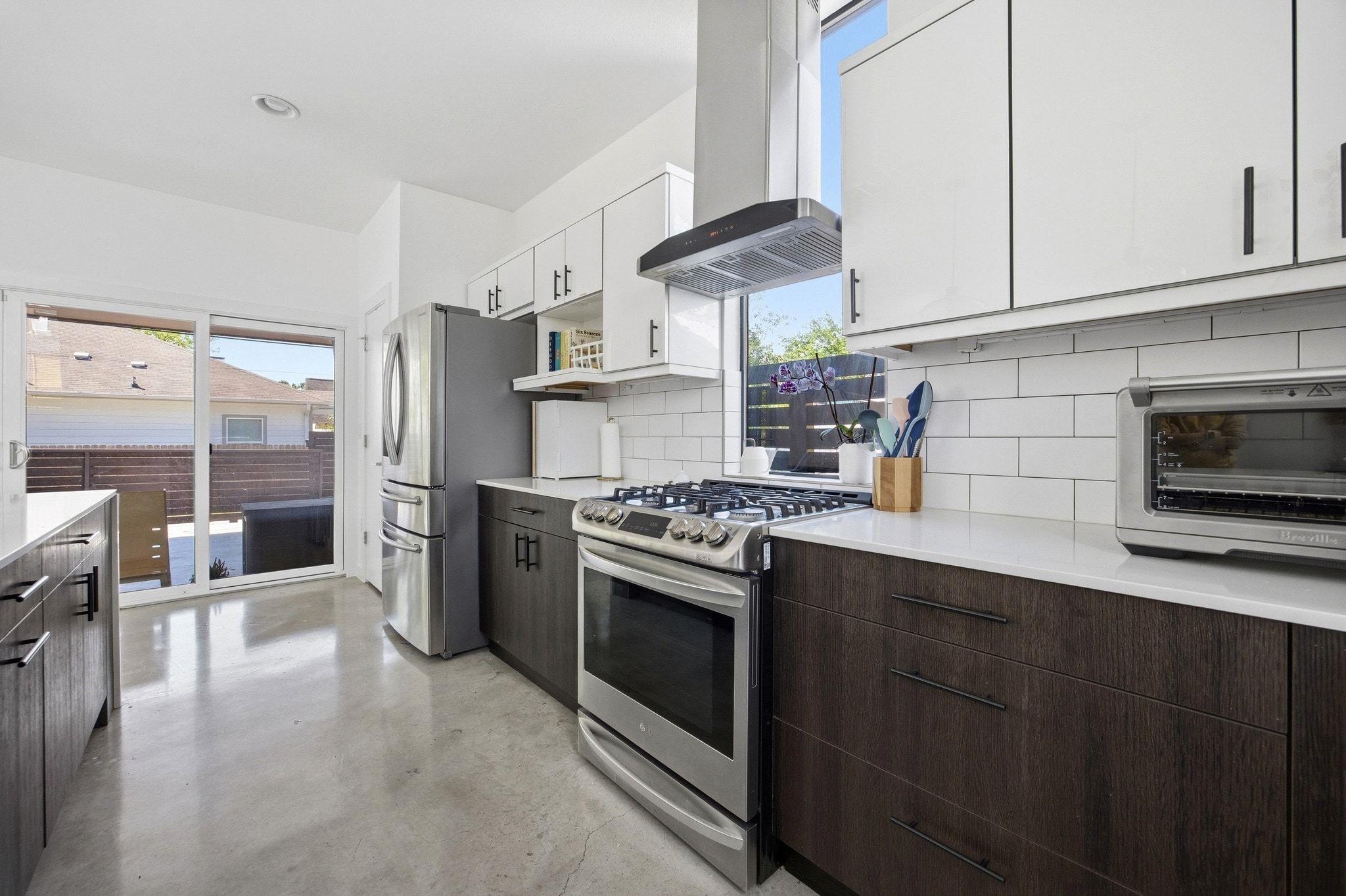 1606 Salina St, Austin, TX 78702