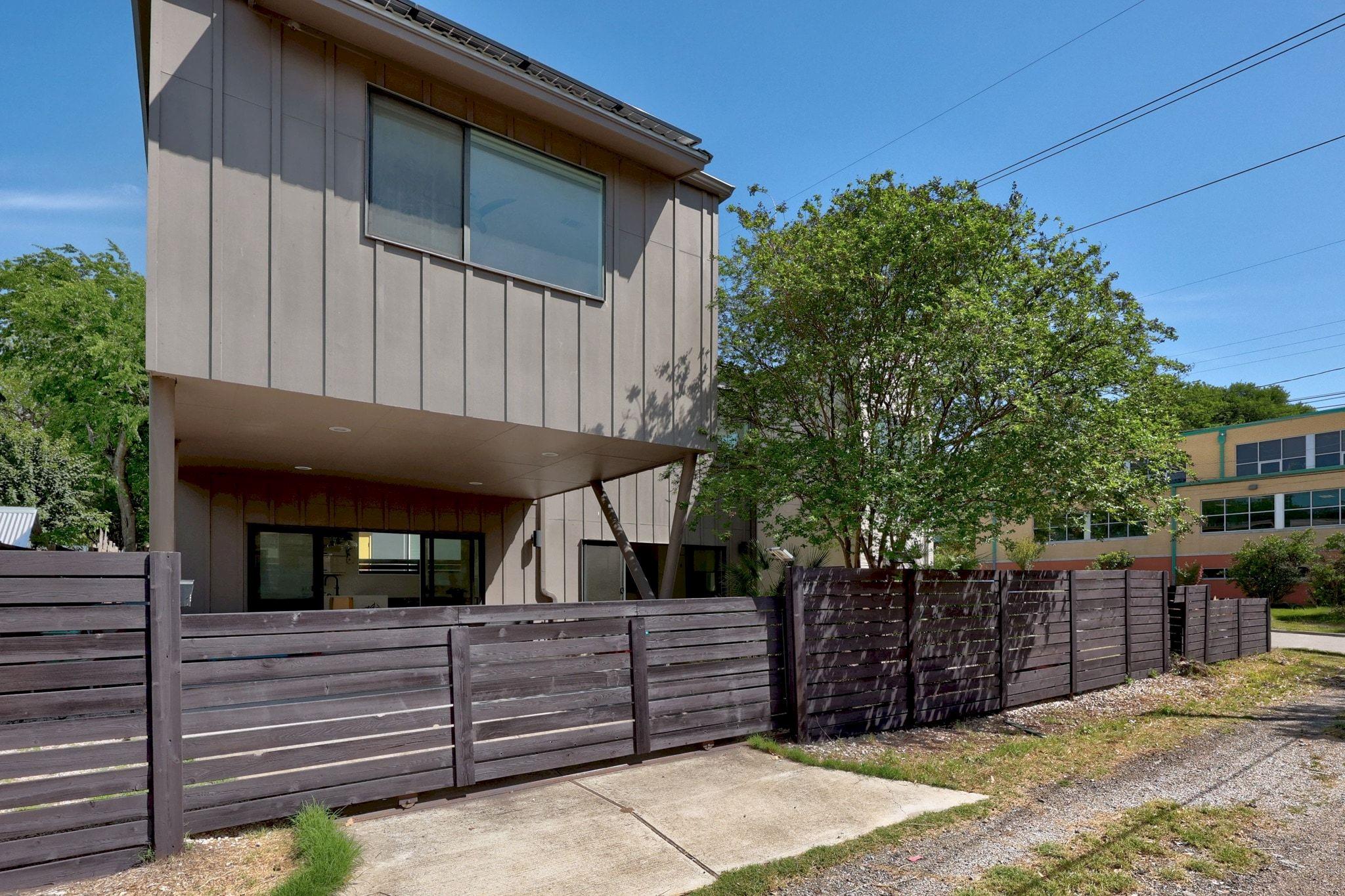 1606 Salina St, Austin, TX 78702