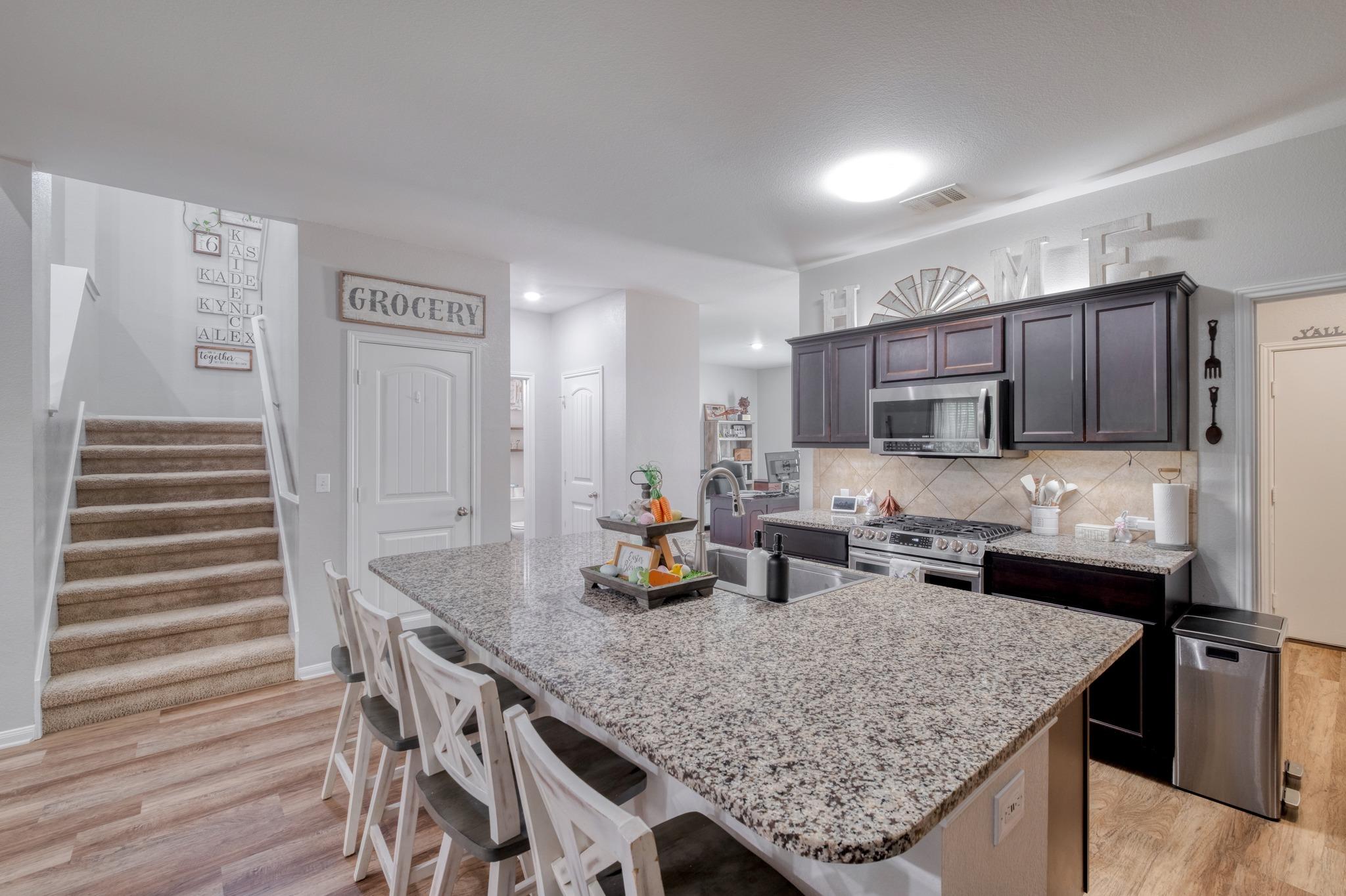 401 Coleto Creek Loop, Kyle, TX 78640