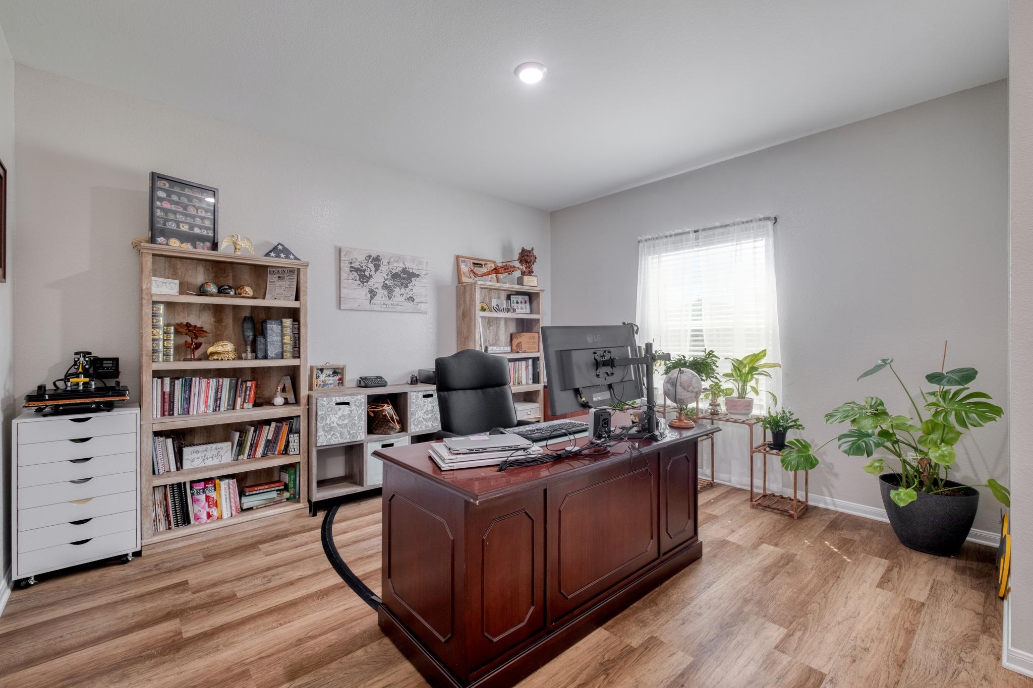 401 Coleto Creek Loop, Kyle, TX 78640