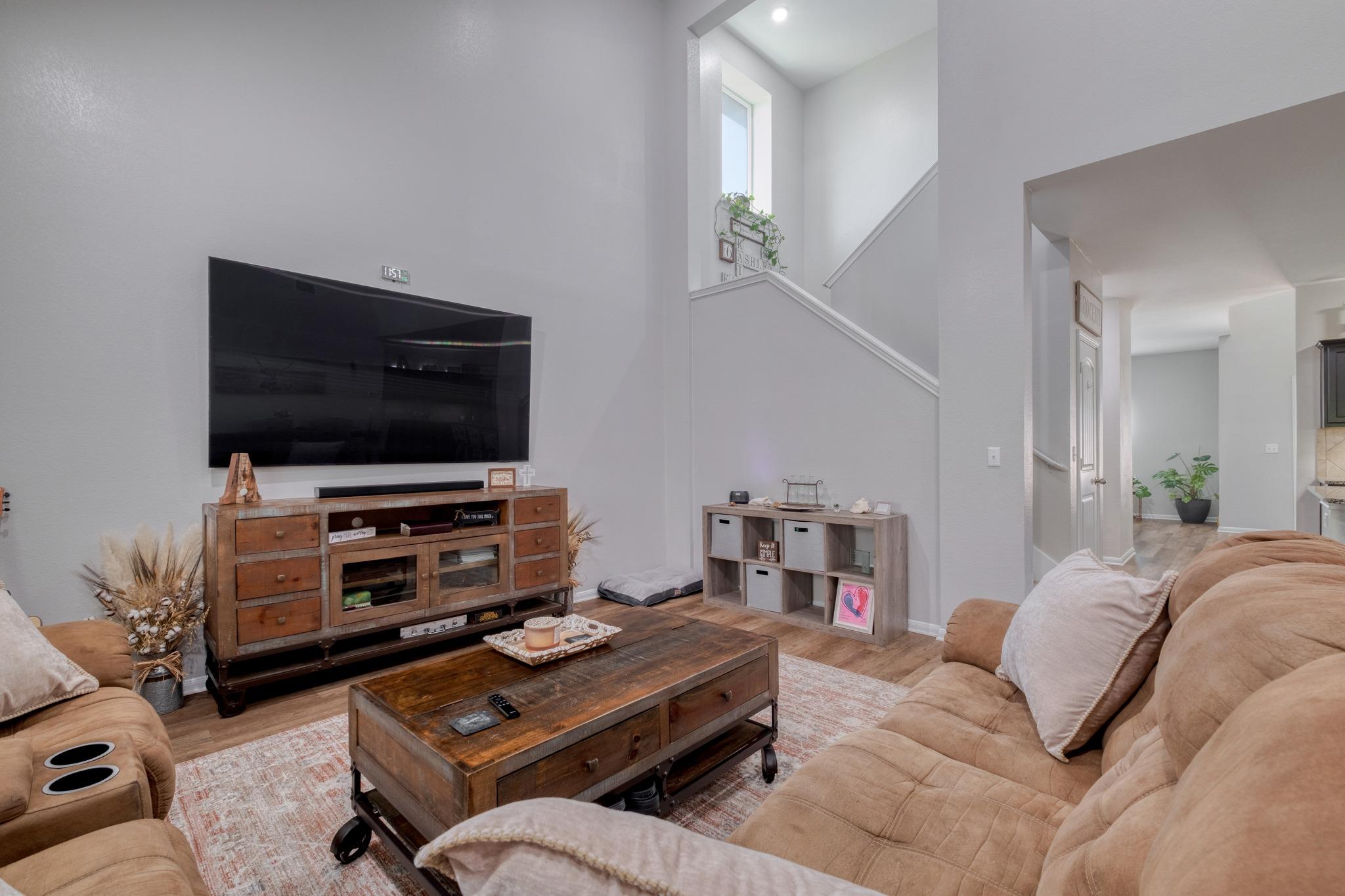 401 Coleto Creek Loop, Kyle, TX 78640