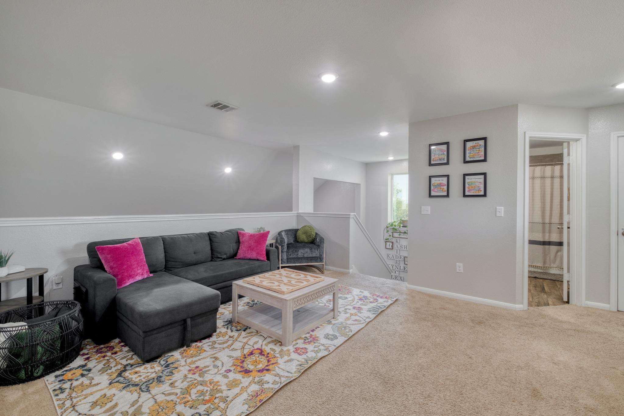 401 Coleto Creek Loop, Kyle, TX 78640