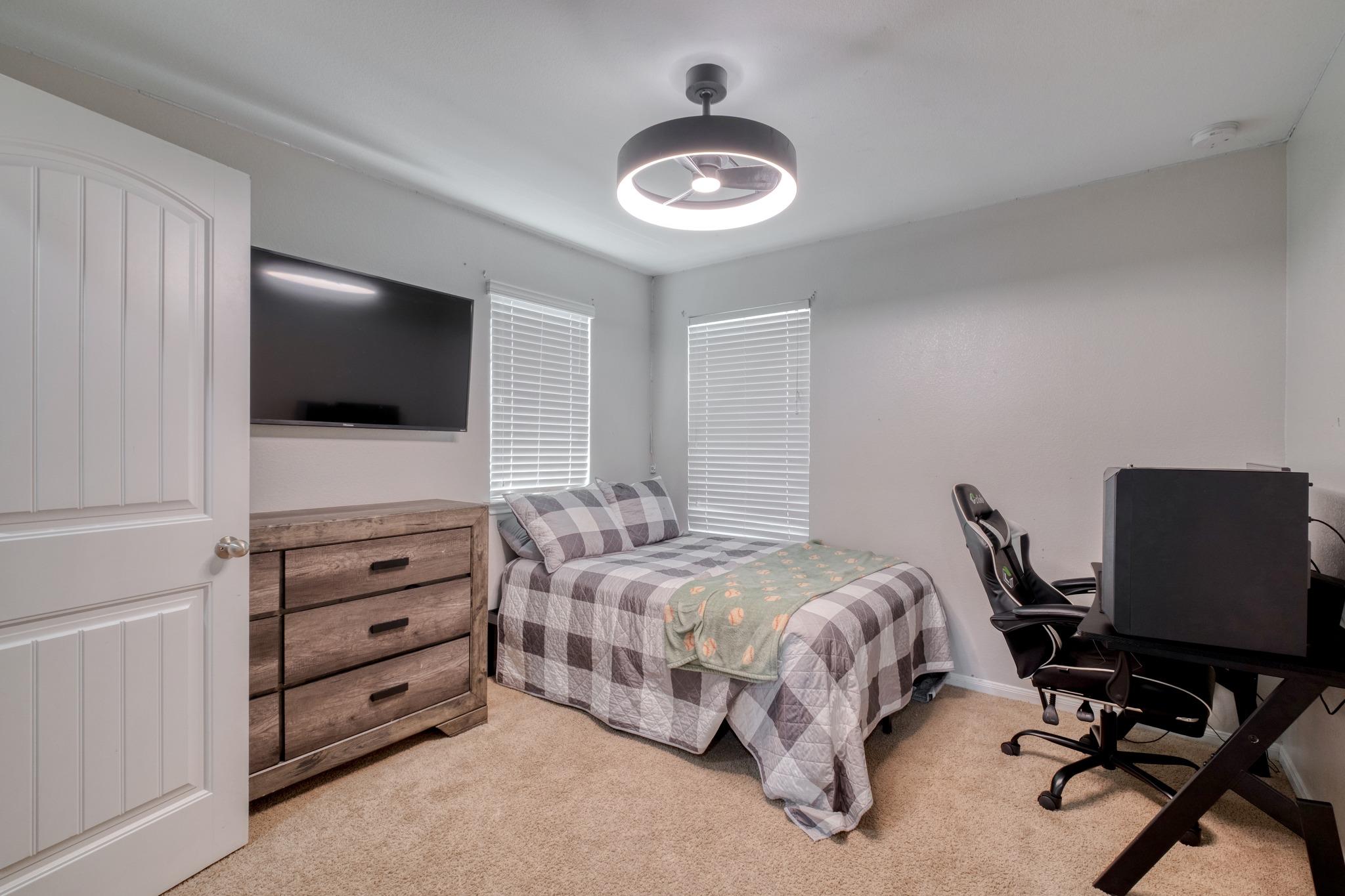 401 Coleto Creek Loop, Kyle, TX 78640