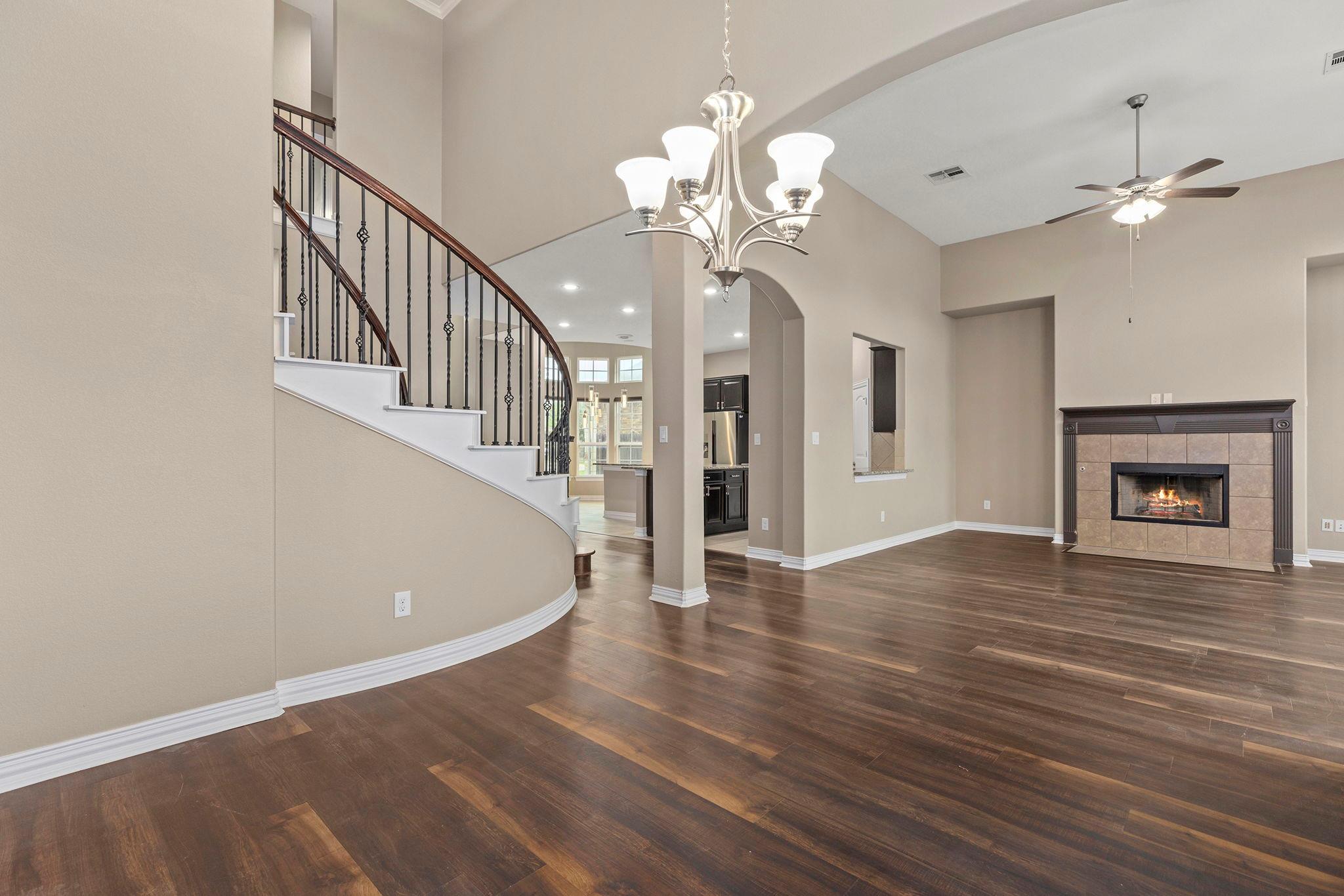 8093 Arezzo Dr, Round Rock, TX 78665