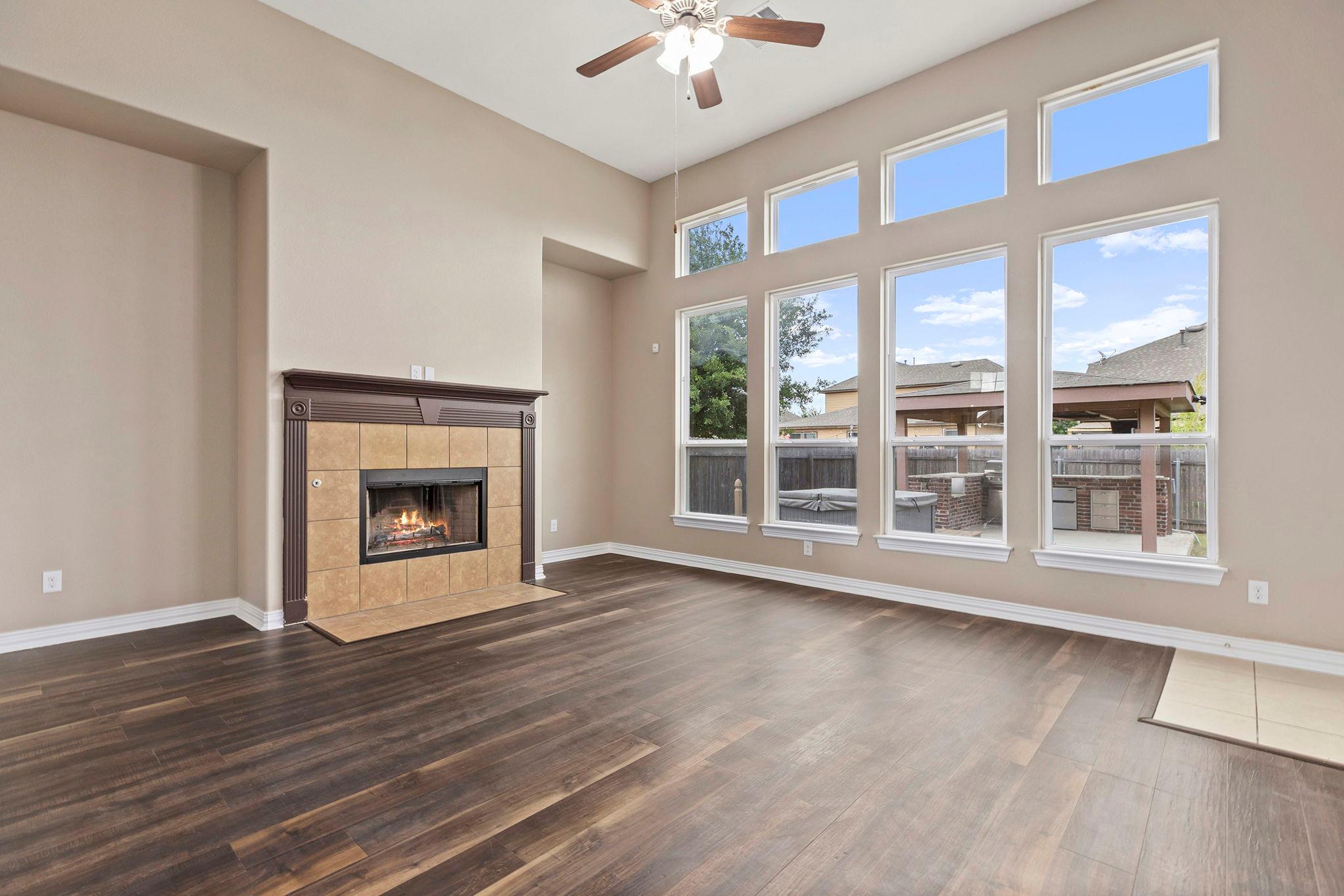 8093 Arezzo Dr, Round Rock, TX 78665