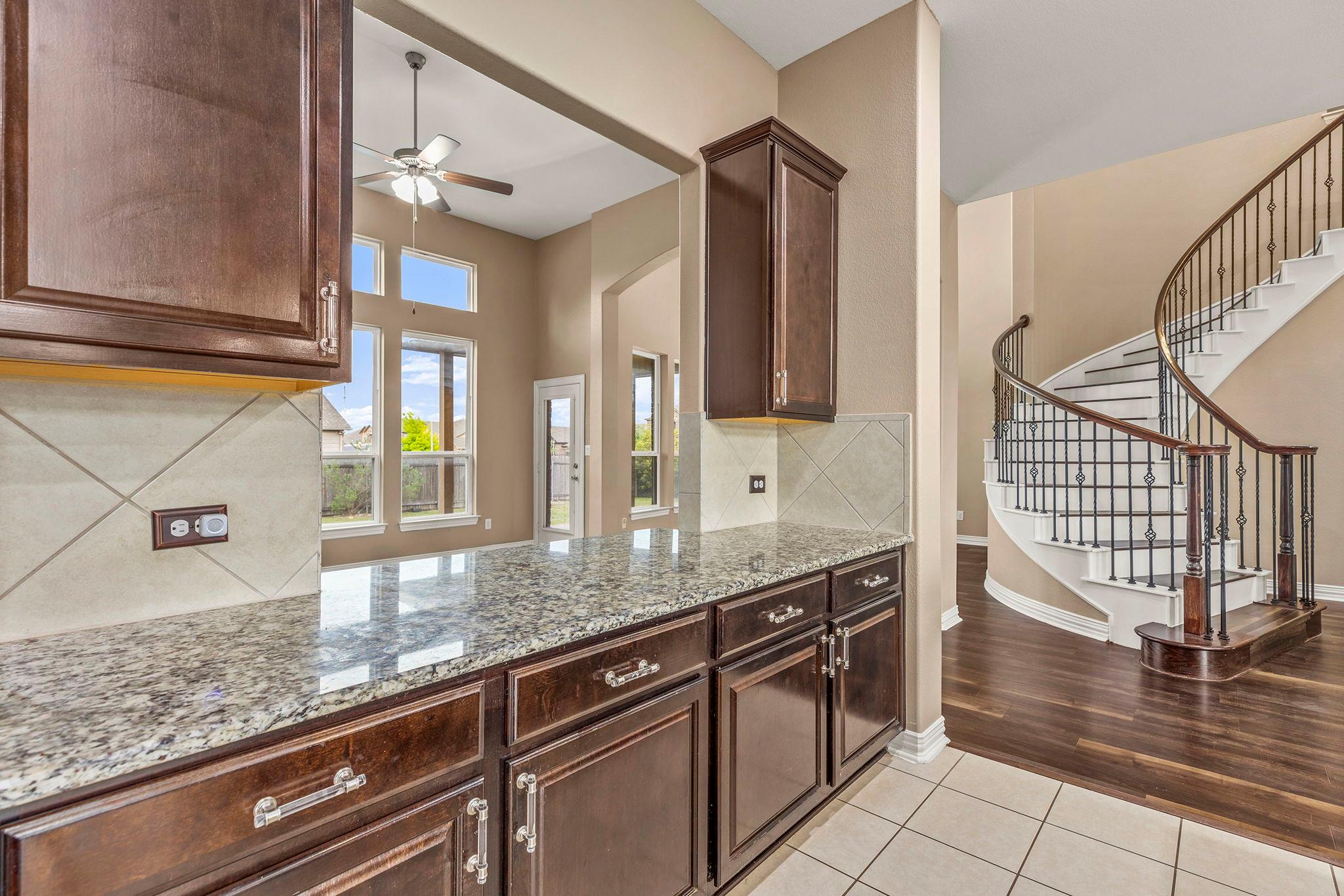 8093 Arezzo Dr, Round Rock, TX 78665