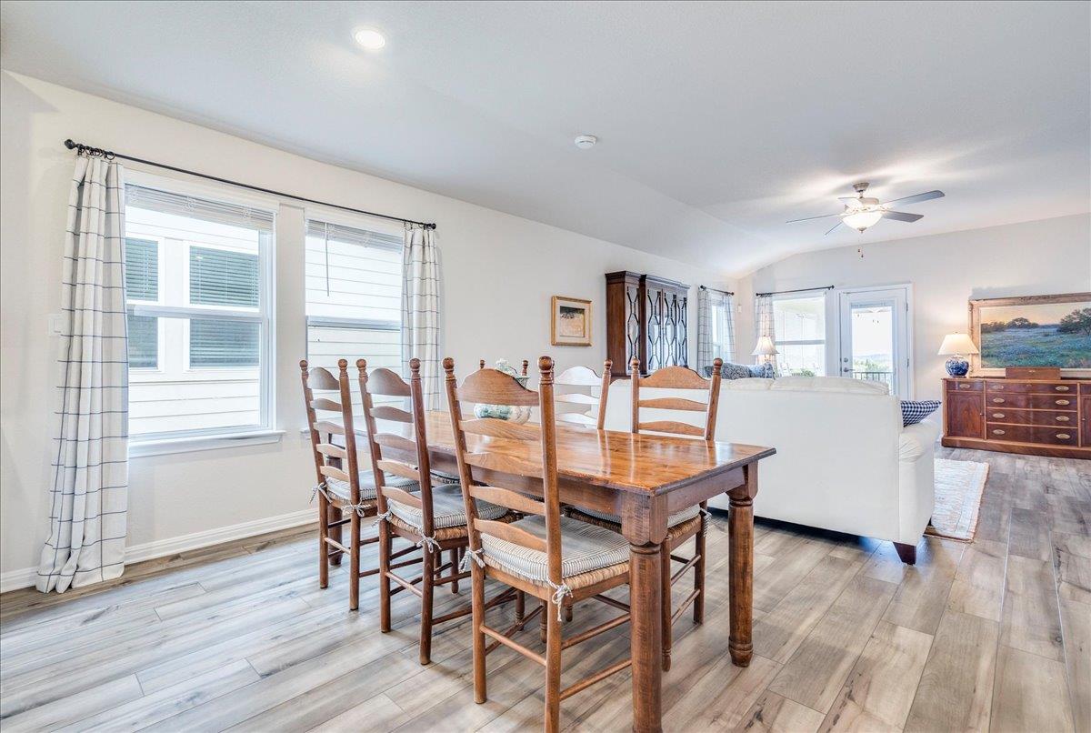 145 El Capitan Loop, Dripping Springs, TX 78620