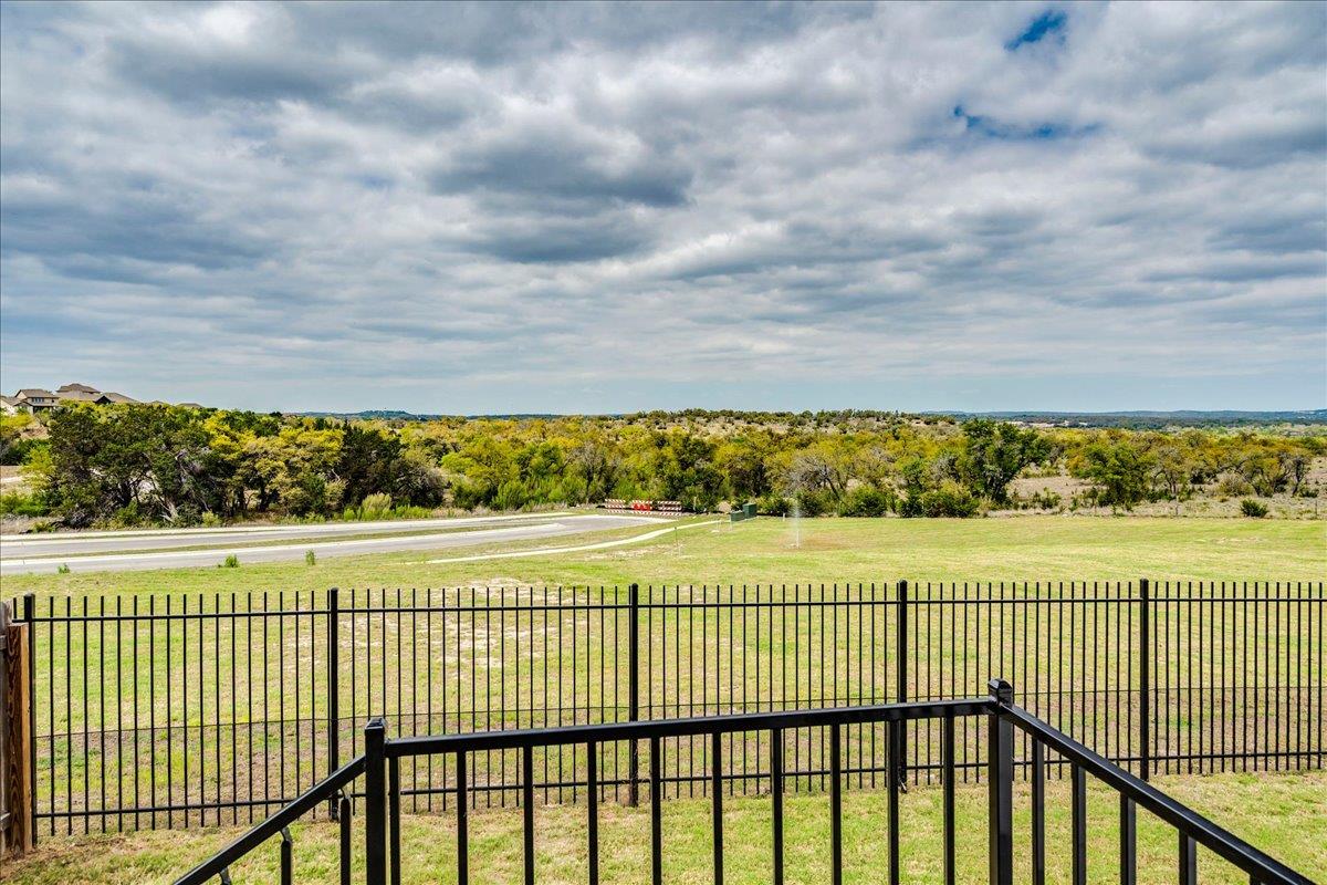 145 El Capitan Loop, Dripping Springs, TX 78620