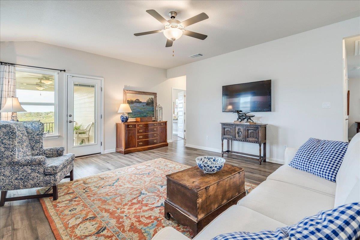 145 El Capitan Loop, Dripping Springs, TX 78620