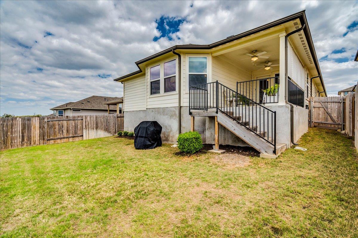 145 El Capitan Loop, Dripping Springs, TX 78620