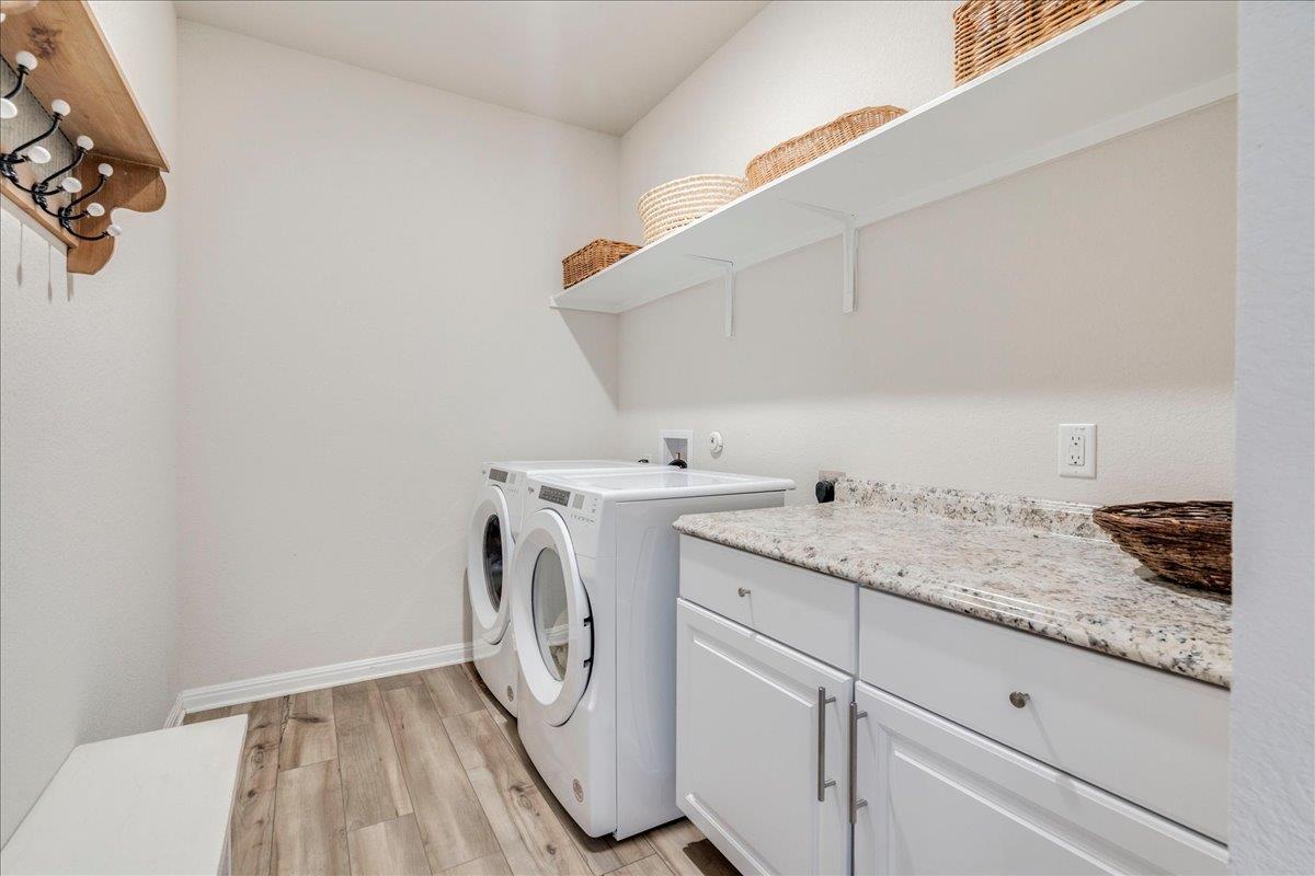 145 El Capitan Loop, Dripping Springs, TX 78620